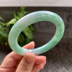 细糯种飘绿花圆条手镯55.7圈口 天然缅甸A货翡翠（yc332530）