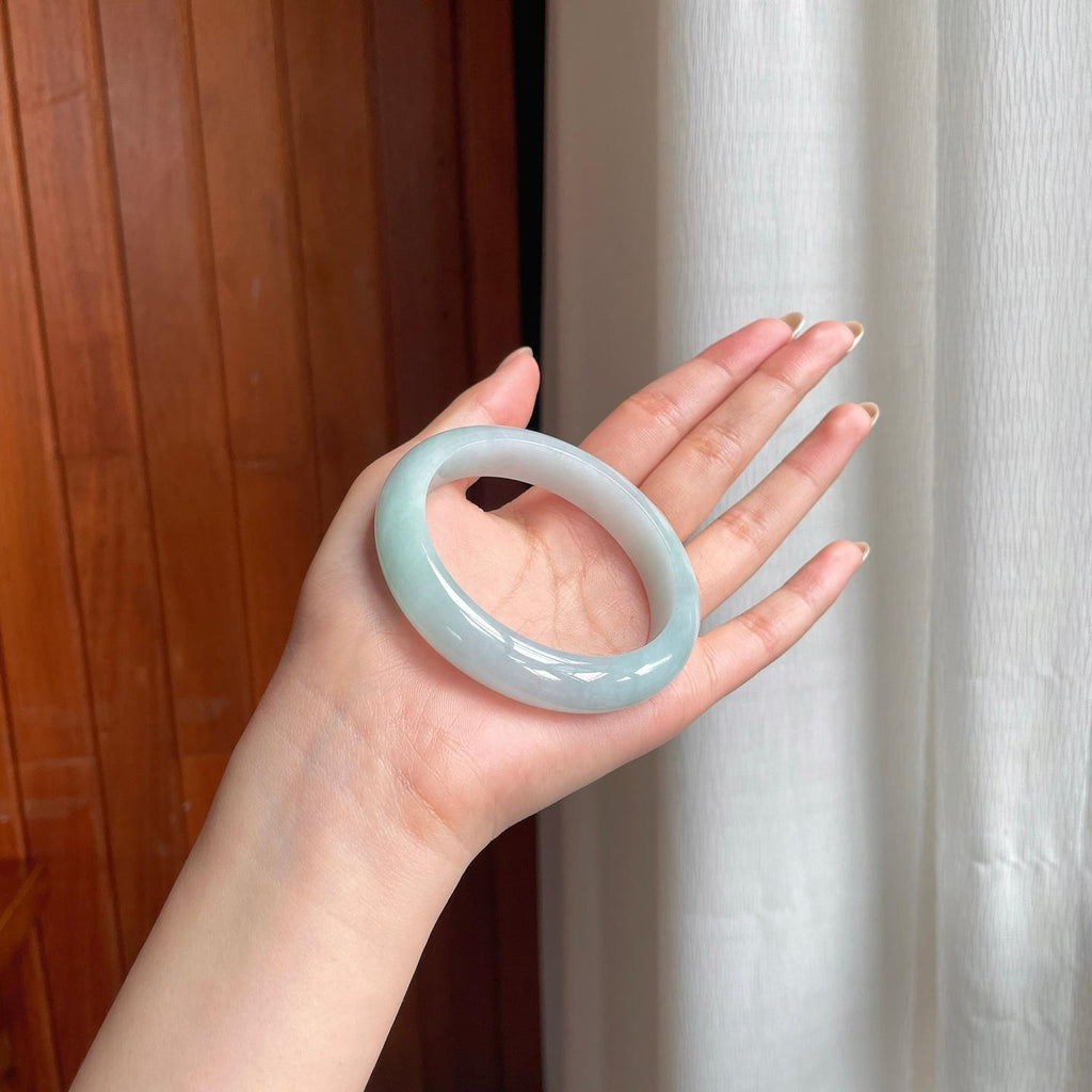 糯冰晴底翡翠平安镯（56mm)（yc378051）