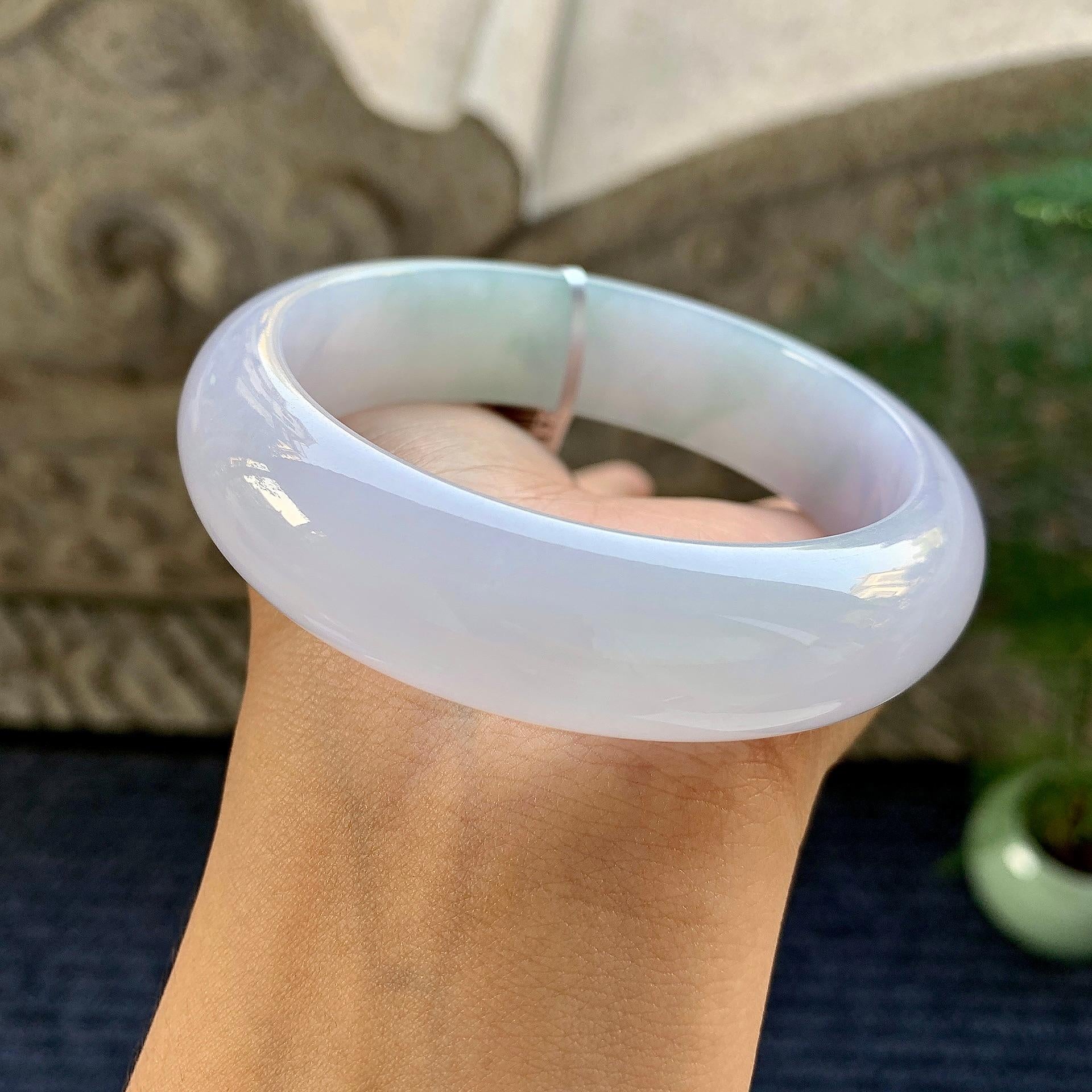 细糯种淡春彩宽版轮胎手镯（60.6mm）（yc249434）