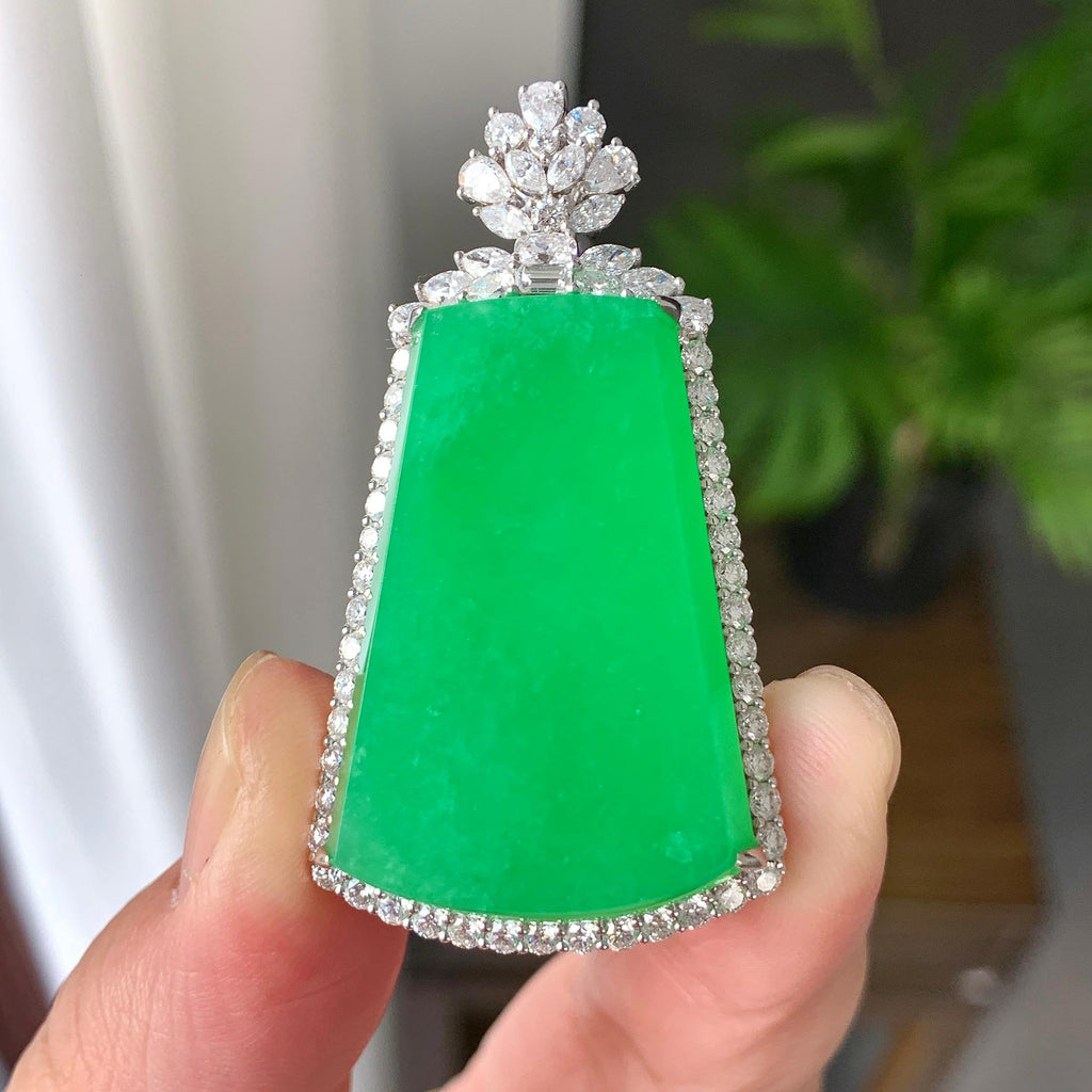 18K金钻镶细糯种满绿无事牌吊坠（yc242681）