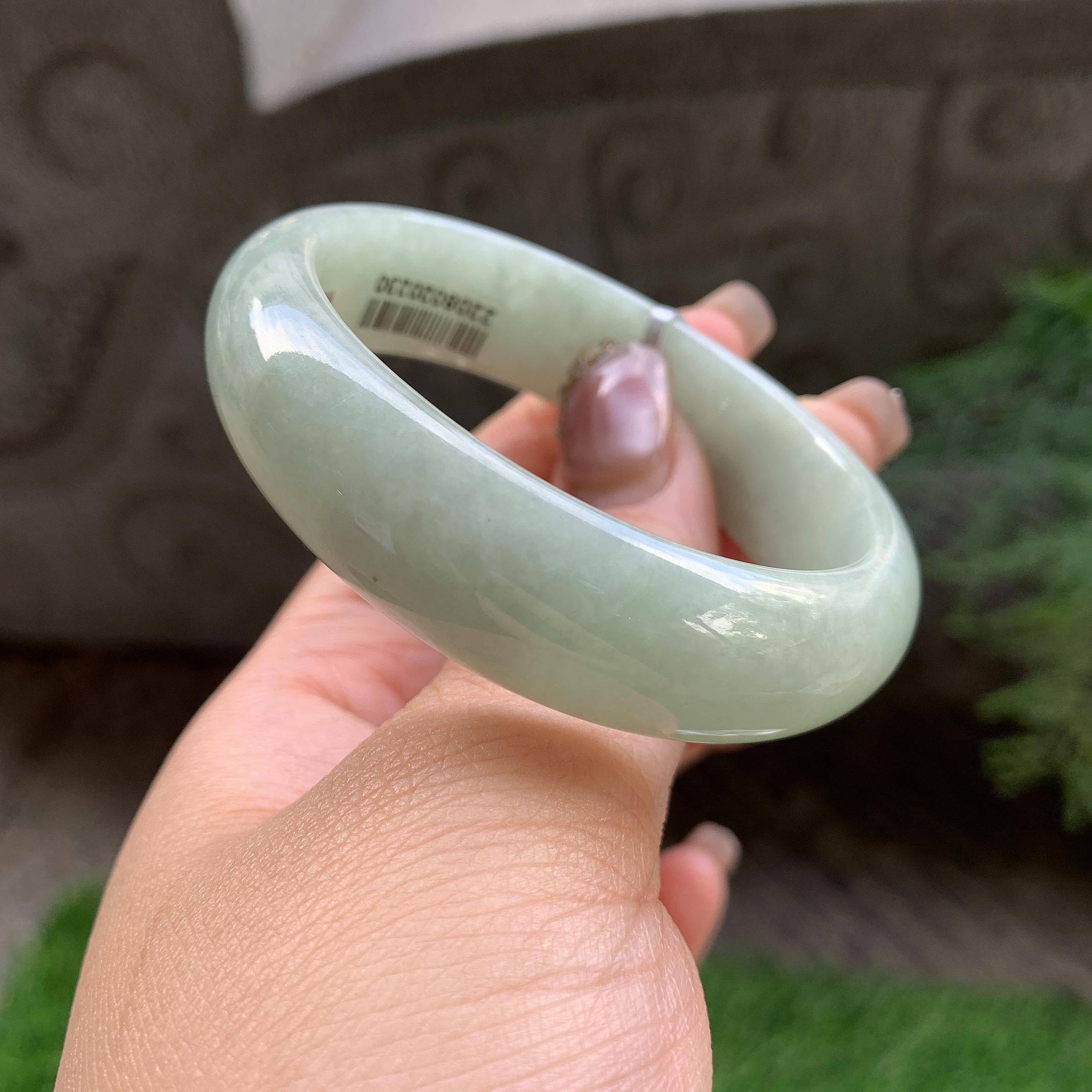 糯种淡晴底宽版贵妃手镯（53mm）（yc293320）