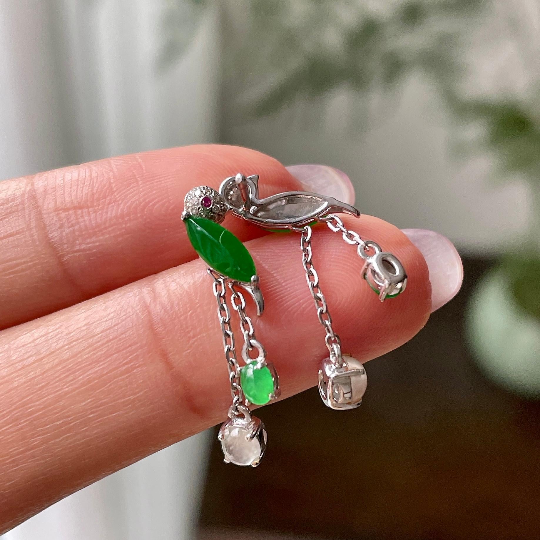 18k金钻镶糯冰种满绿随型耳钉   天然缅甸A货翡翠（yc319045）