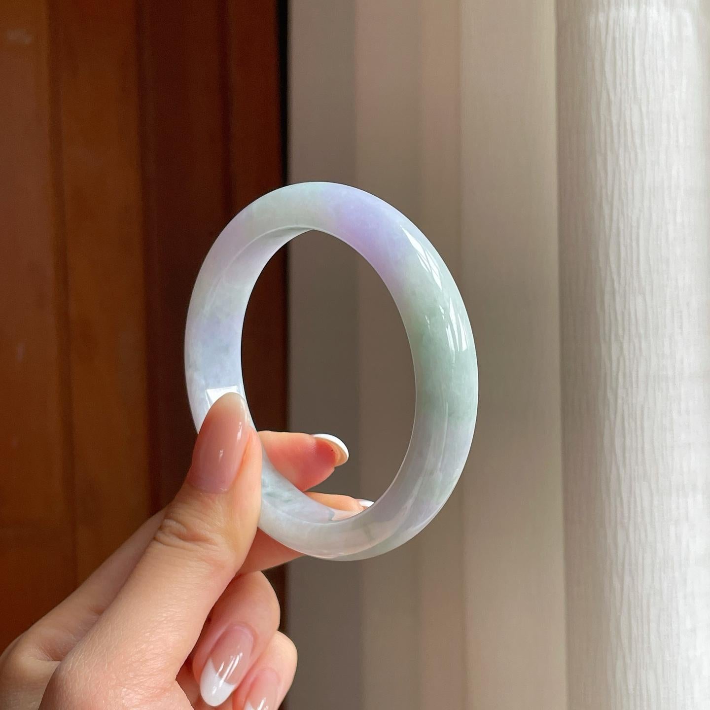 糯冰春带彩翡翠平安镯（55.8mm)（yc381206）