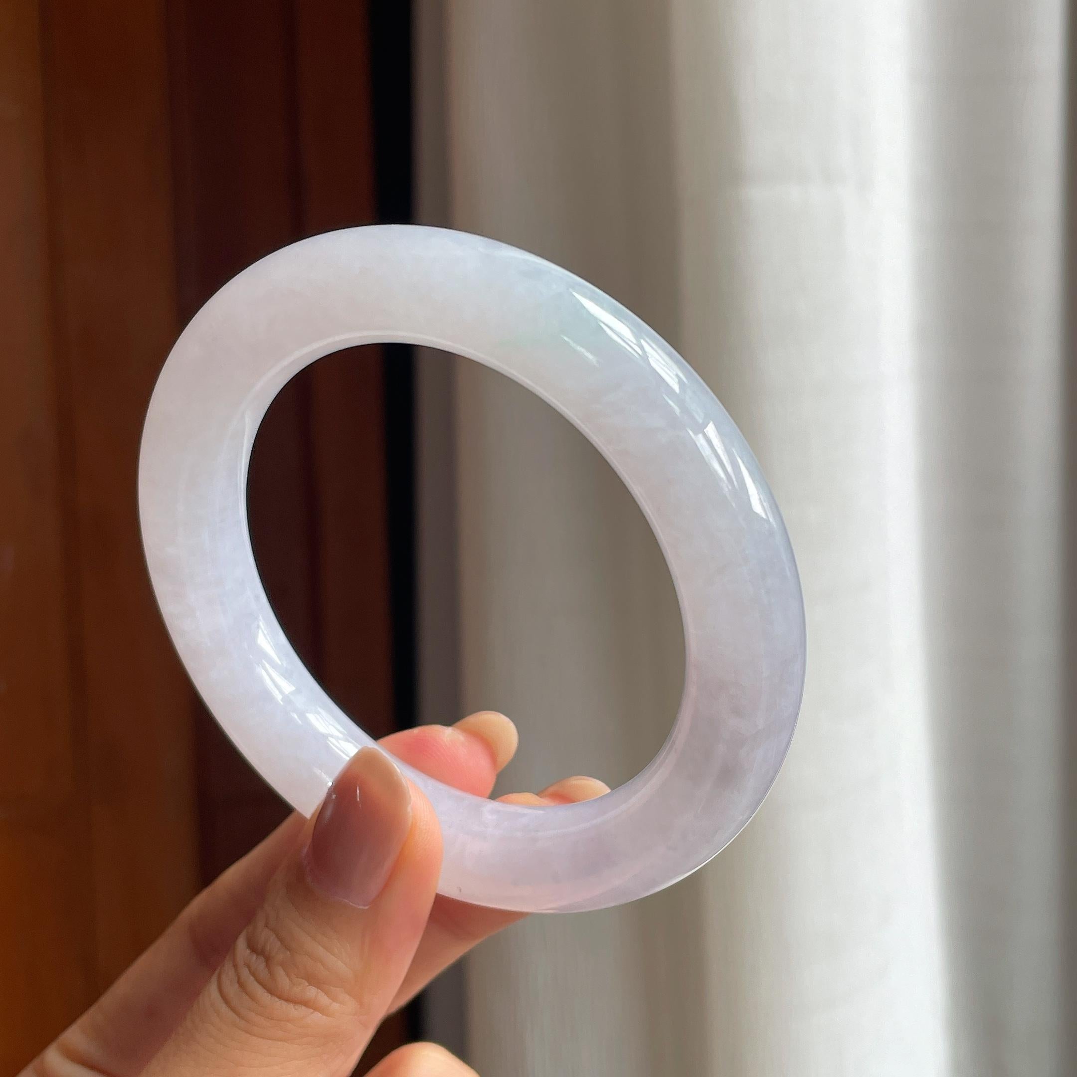 冰种淡春底翡翠圆条手镯（58.5mm）（yc419566）