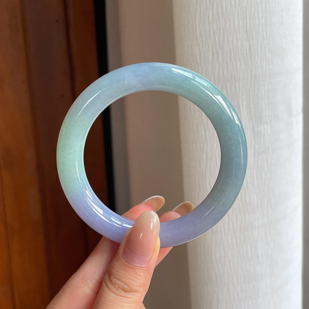 糯冰春带彩翡翠圆条手镯（56.4mm)（yc419574）