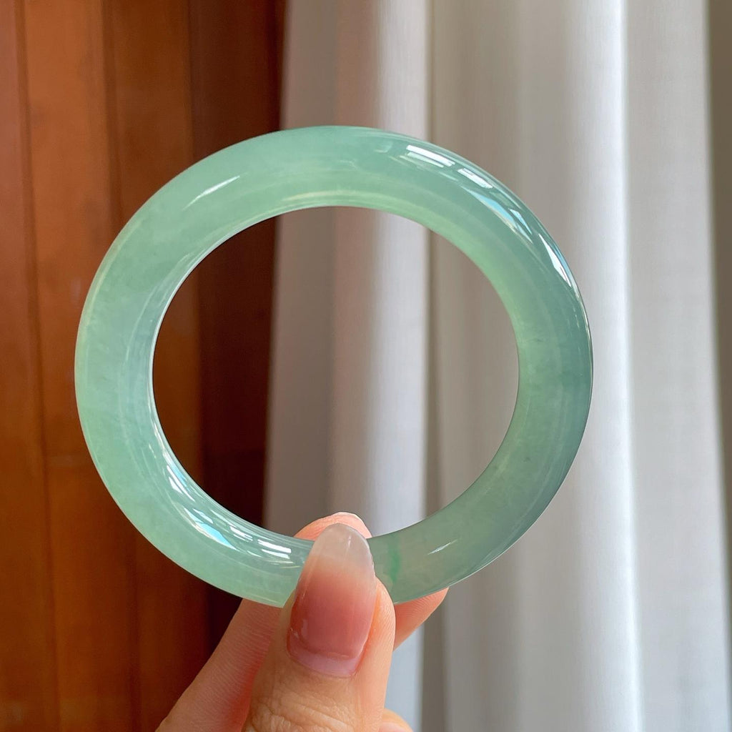 冰种湖水绿翡翠圆条手镯（53.5mm）（yc318633）