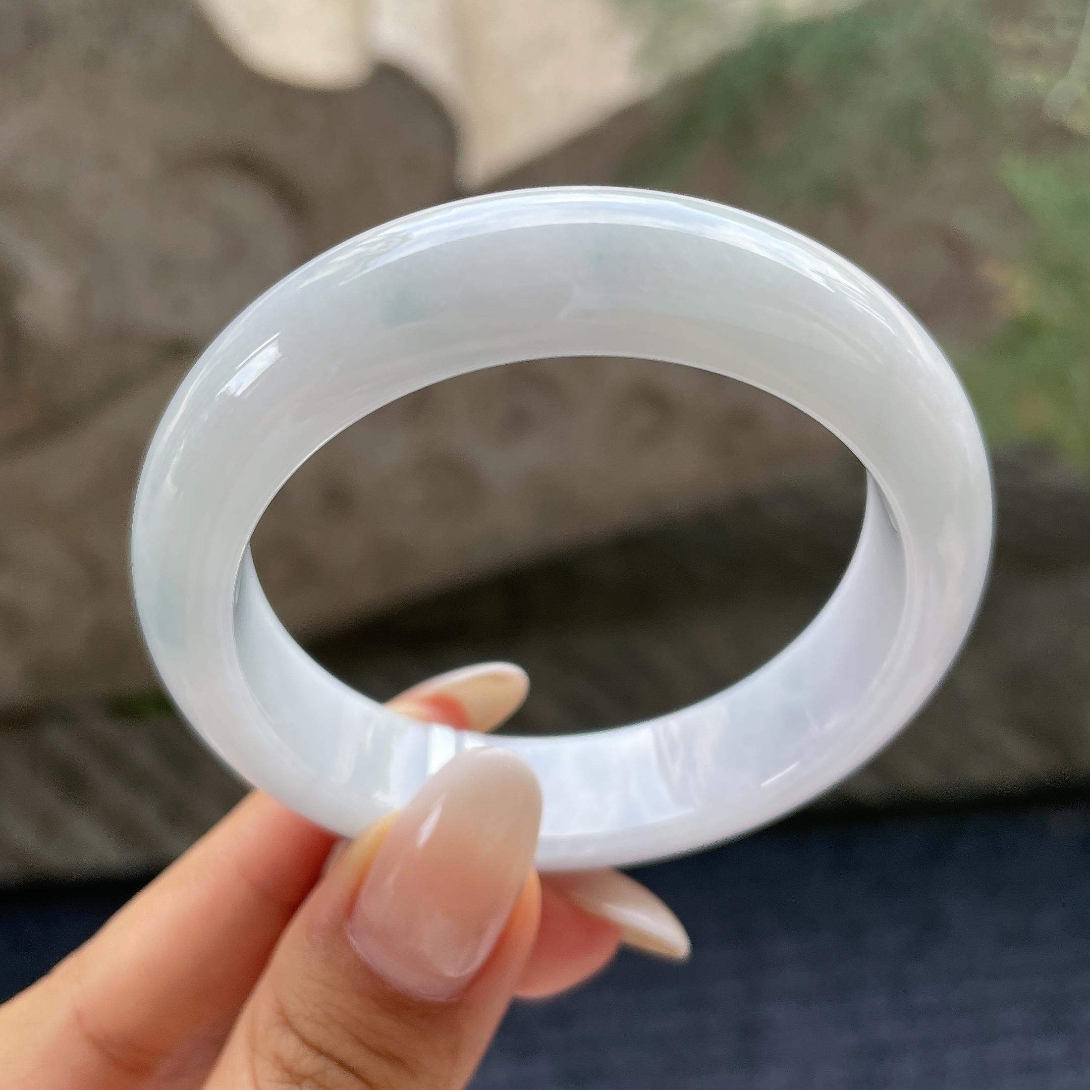 小圈口   细糯种带底色正圈平安镯51.9圈     天然缅甸A货翡翠（yc421208）