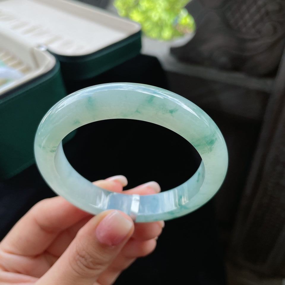 冰种飘花，正圈翡翠手镯（55.3mm）