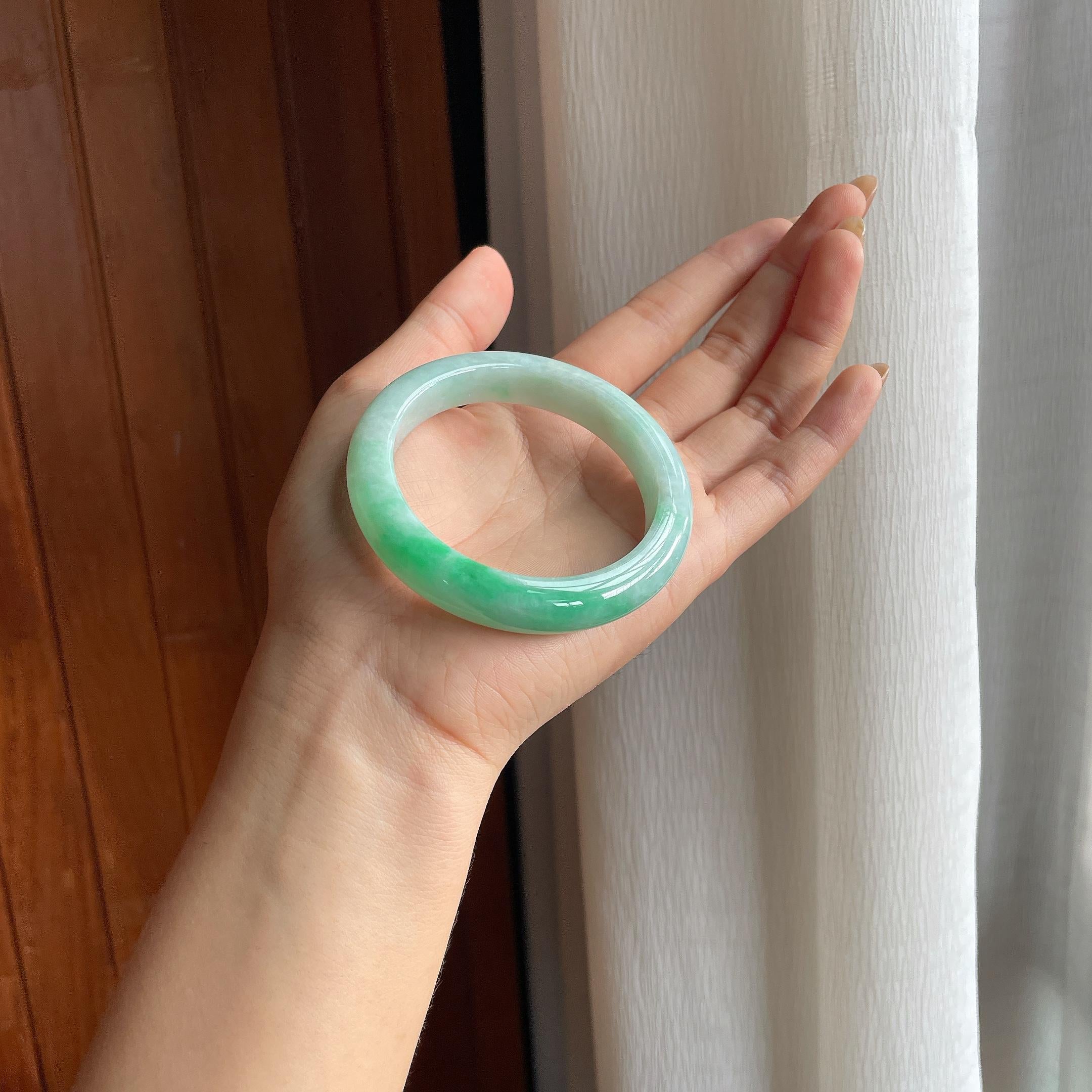 糯冰带色翡翠平安镯(54mm)（yc415362）