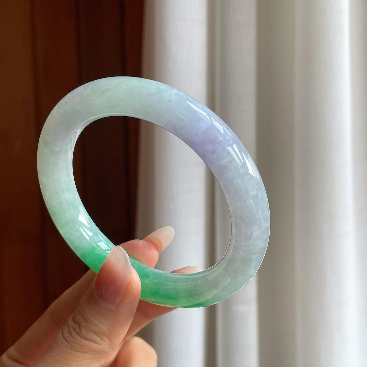 糯冰带色翡翠圆条手镯（59.5mm）（yc310546）
