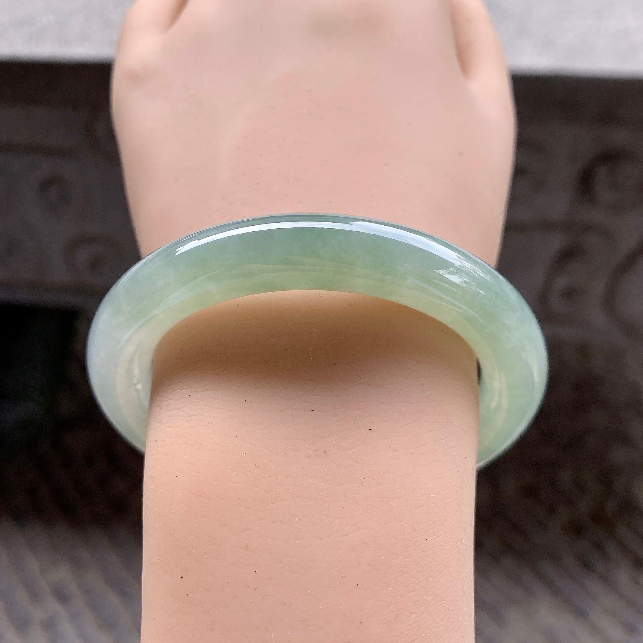 糯冰种淡晴水圆条手镯（54mm）（yc266513）