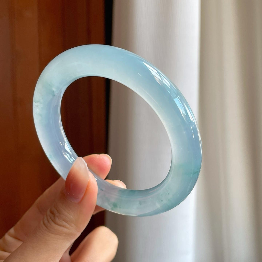 冰玻种飘花翡翠圆条手镯（58.5mm）（yc310949）