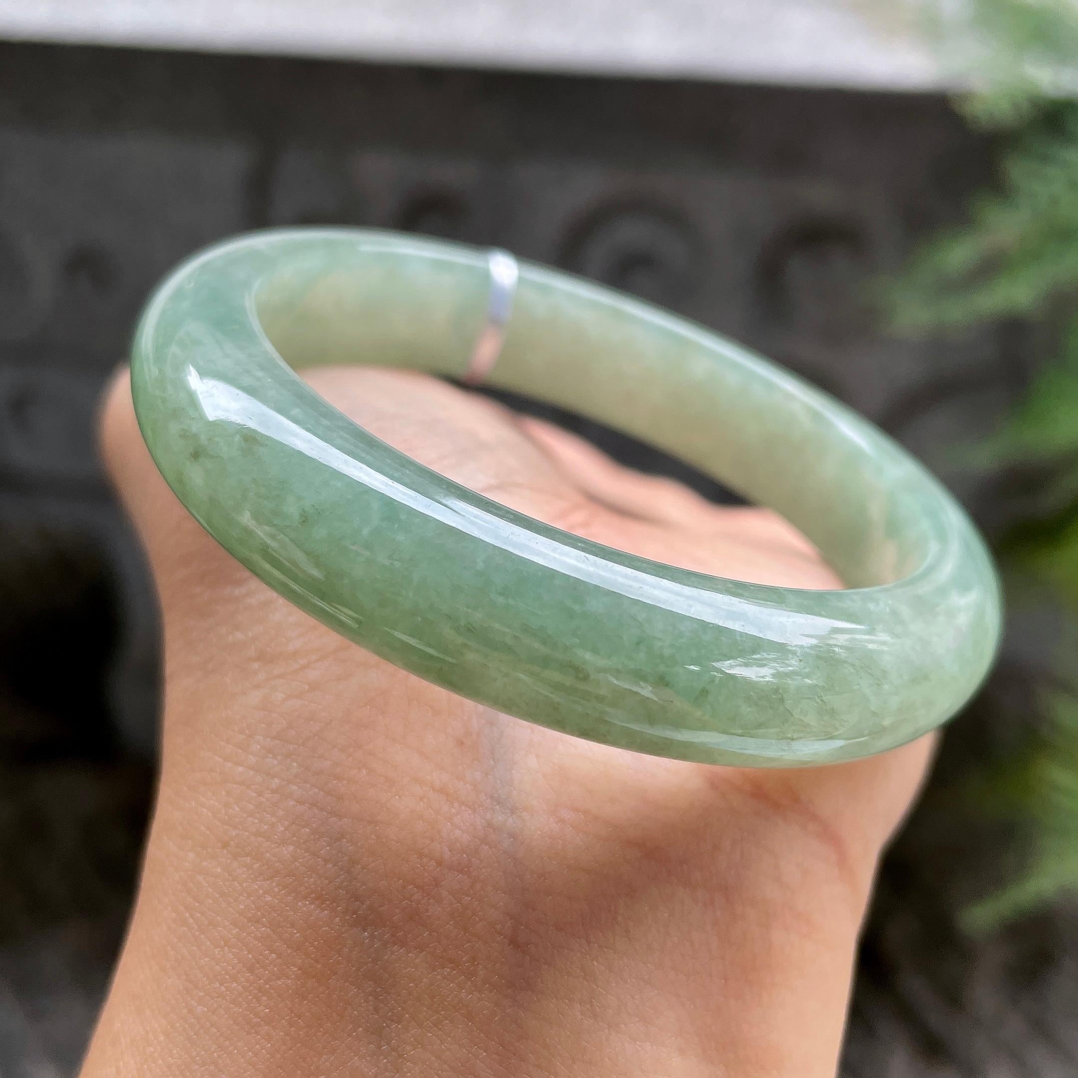细糯种湖水绿正圈平安镯57.5圈        天然缅甸A货翡翠（yc389225）