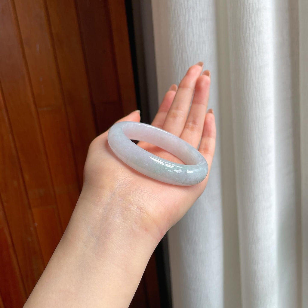 糯冰淡底色翡翠贵妃镯（53.7mm）（yc358327）