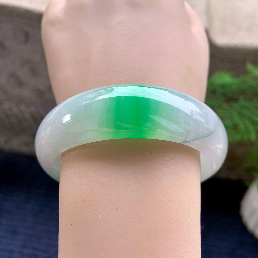 糯冰种飘阳绿宽版轮胎手镯（58.8mm）（yc252995）