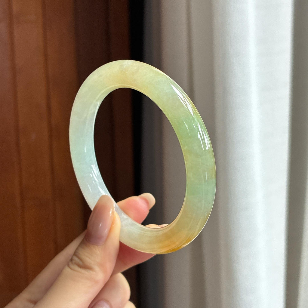 Vòng tay tròn ngọc phỉ thúy màu vàng băng như nếp đặc sắc, size 56, ngọc phỉ thúy tự nhiên loại A Myanmar (yc450850)
