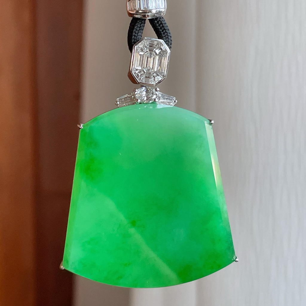 18k金镶糯冰种满绿翡翠无事牌（yc266493）