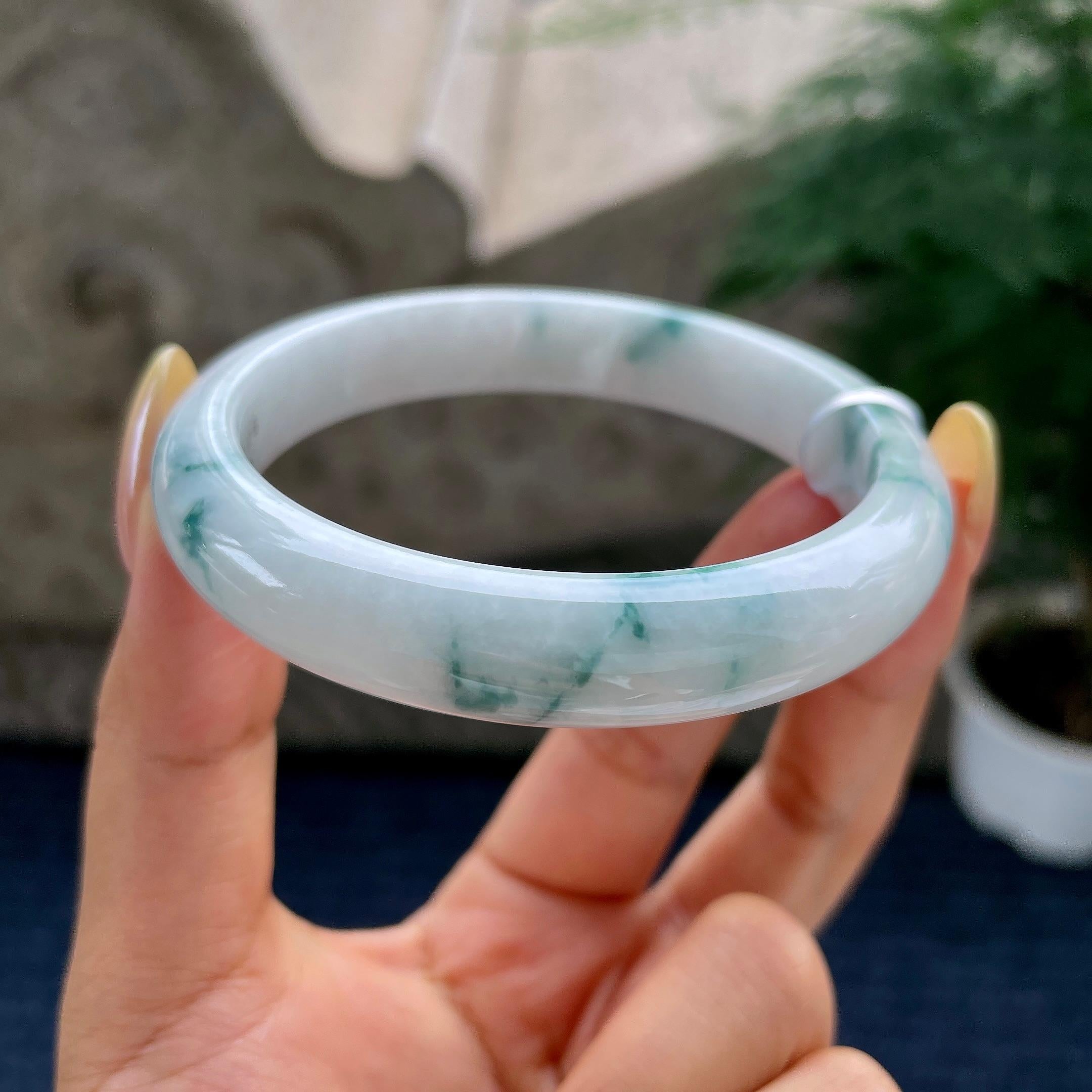 大圈口 细糯种飘花正圈平安镯59.3圈 天然缅甸A货翡翠（yc481922）