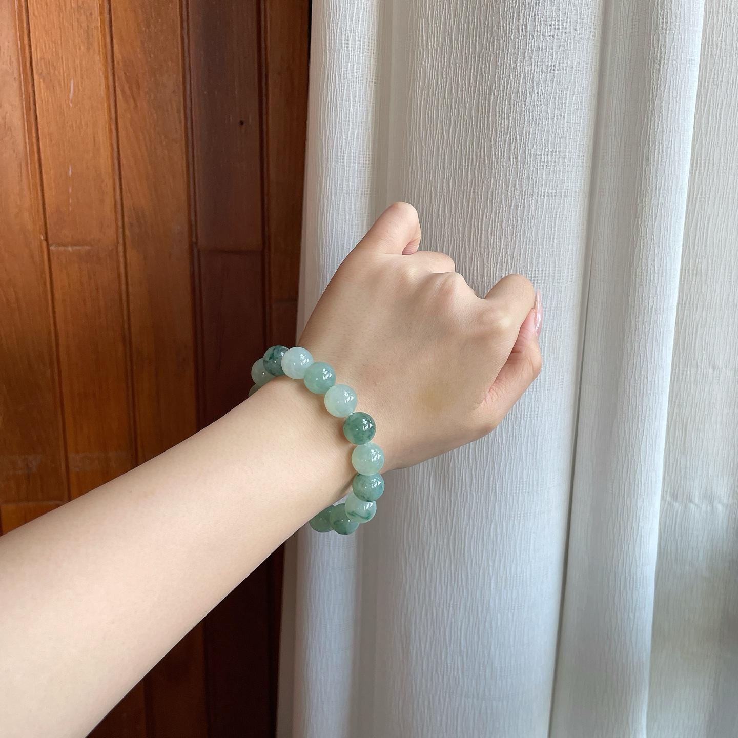 糯冰飘花翡翠珠串手串（yc281656）