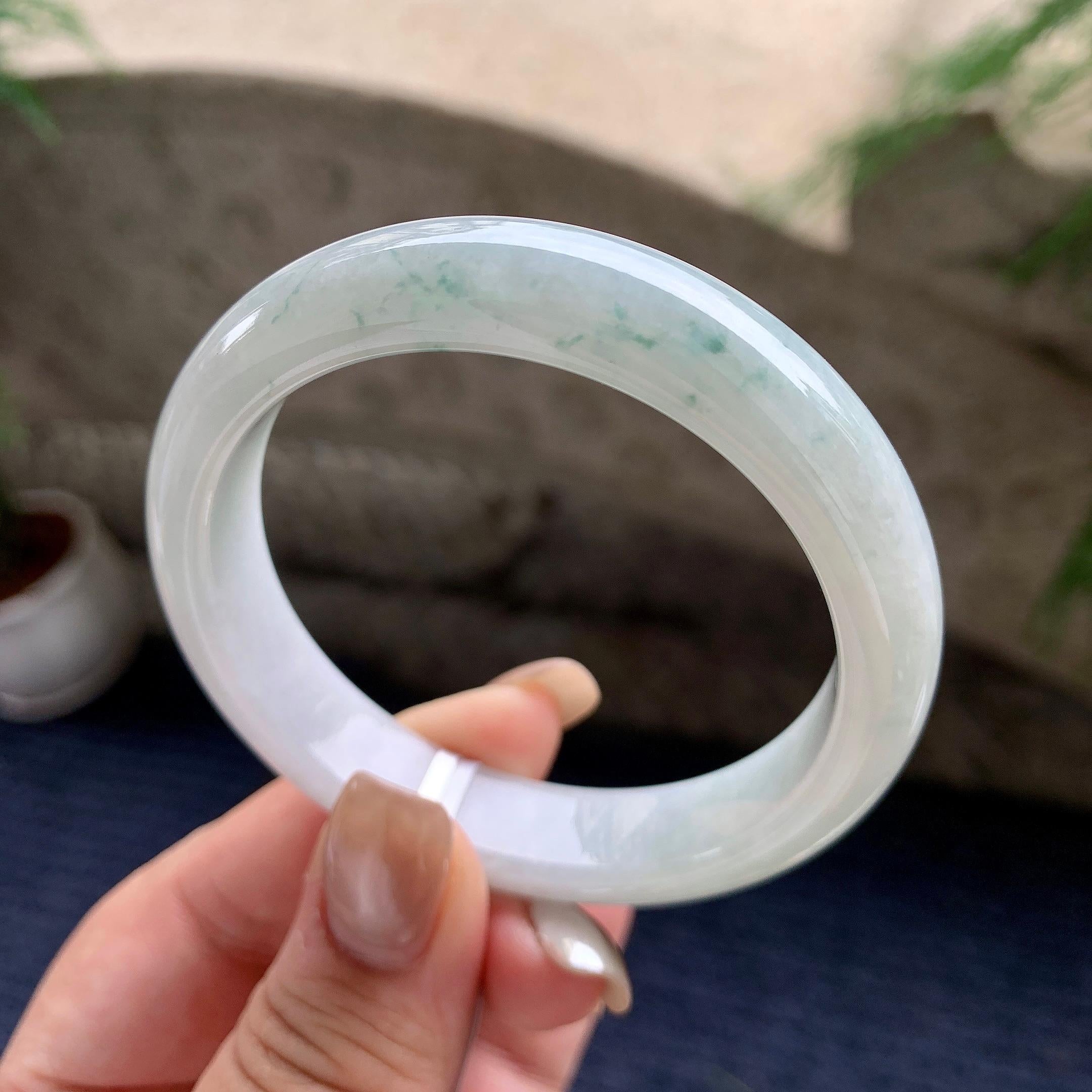 细糯种飘蓝花正圈平安镯  54圈口  天然缅甸A货翡翠（yc441176）