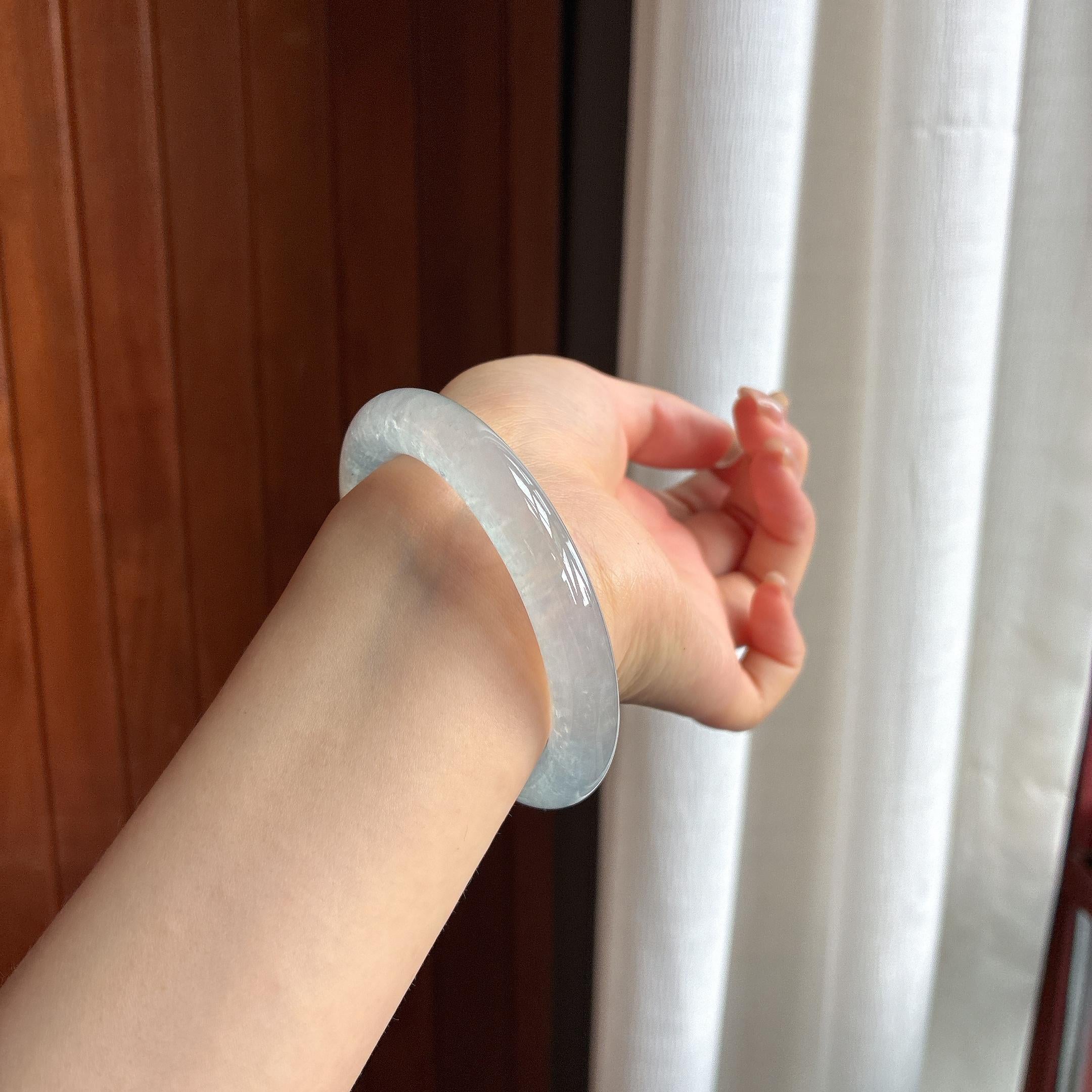 冰种淡底色圆条手镯 55圈 天然缅甸A货翡翠（yc457712）