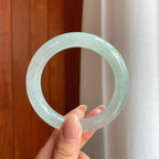 冰种晴底翡翠圆条手镯（55.7mm）（yc374055）