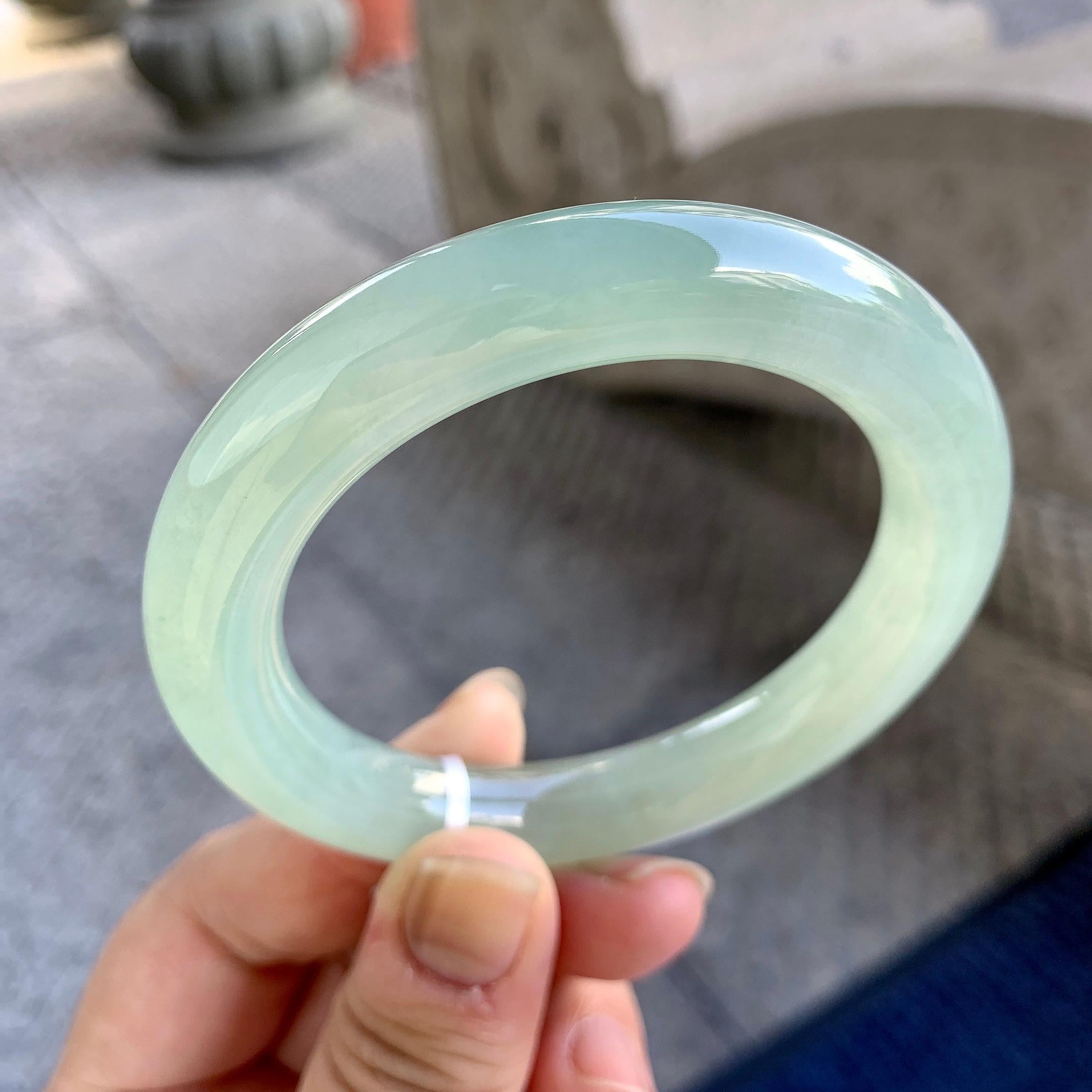 糯冰种晴底飘花圆条手镯（54.8mm）（yc223258）