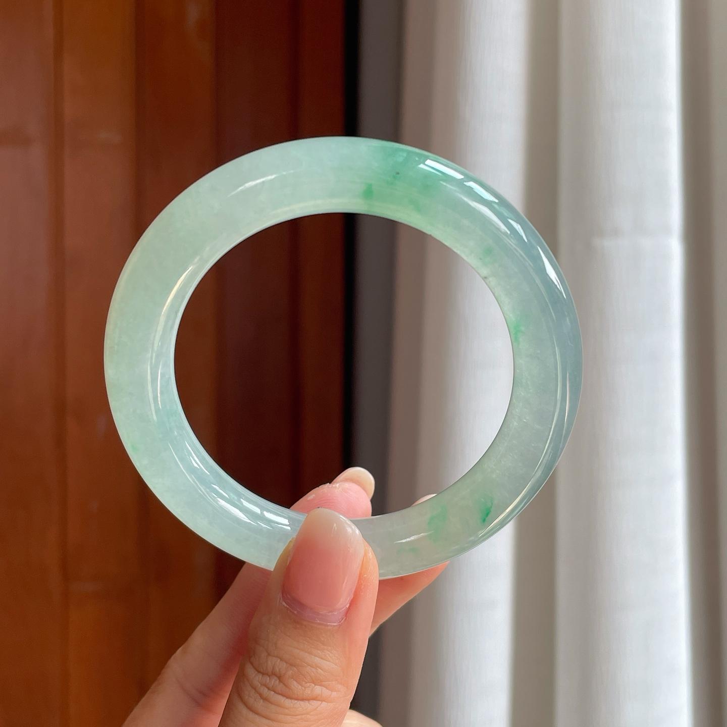 冰种带色翡翠圆条手镯（55.3mm）（yc407680）
