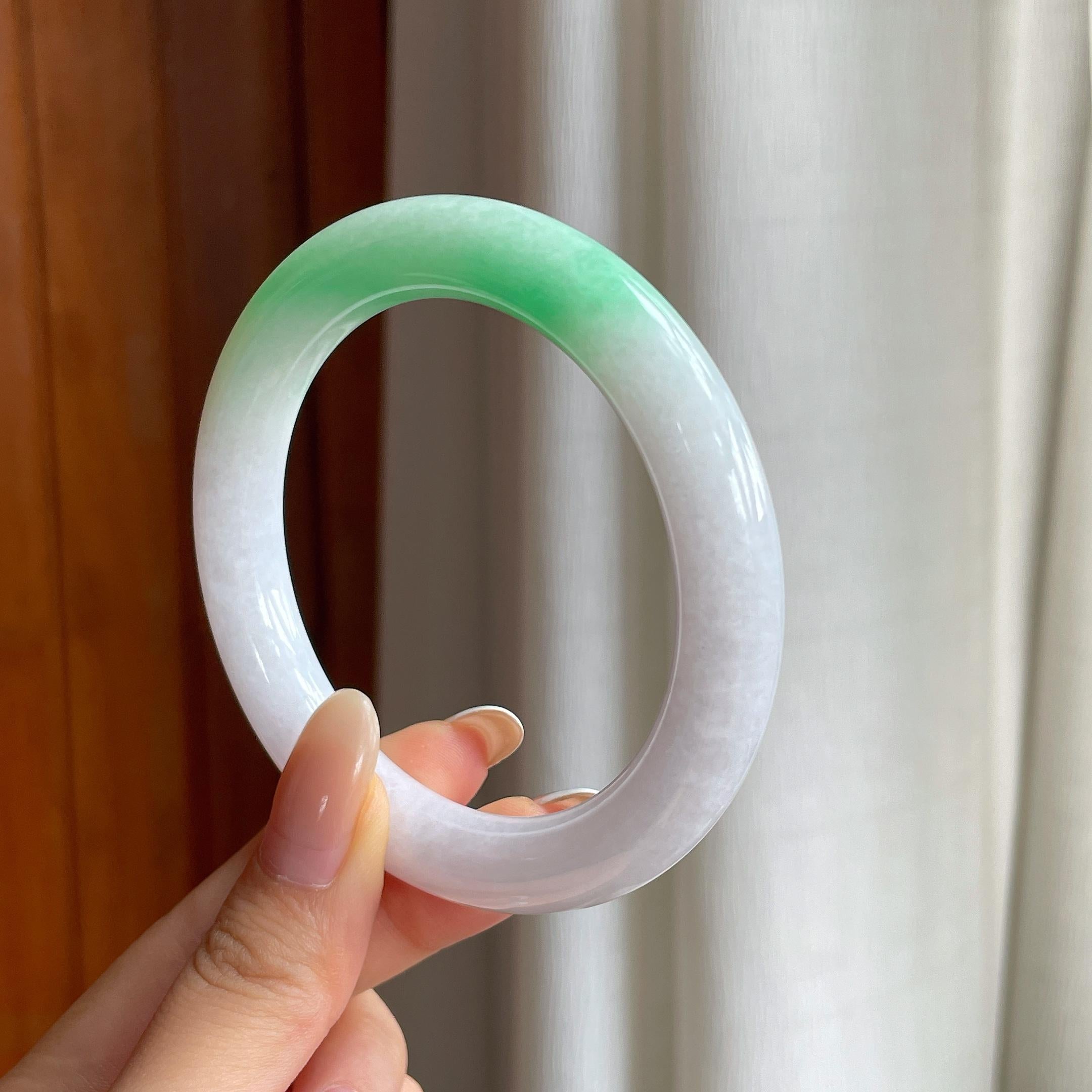糯冰白底青翡翠圆条手镯（58.2mm)（yc416032）