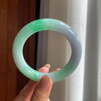 糯冰春底带色翡翠圆条手镯(57.2mm)（yc423141）