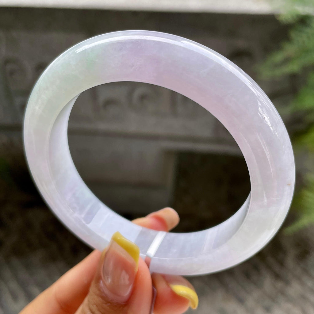 细糯种淡春彩正圈平安镯55.8圈       天然缅甸A货翡翠（yc389242）