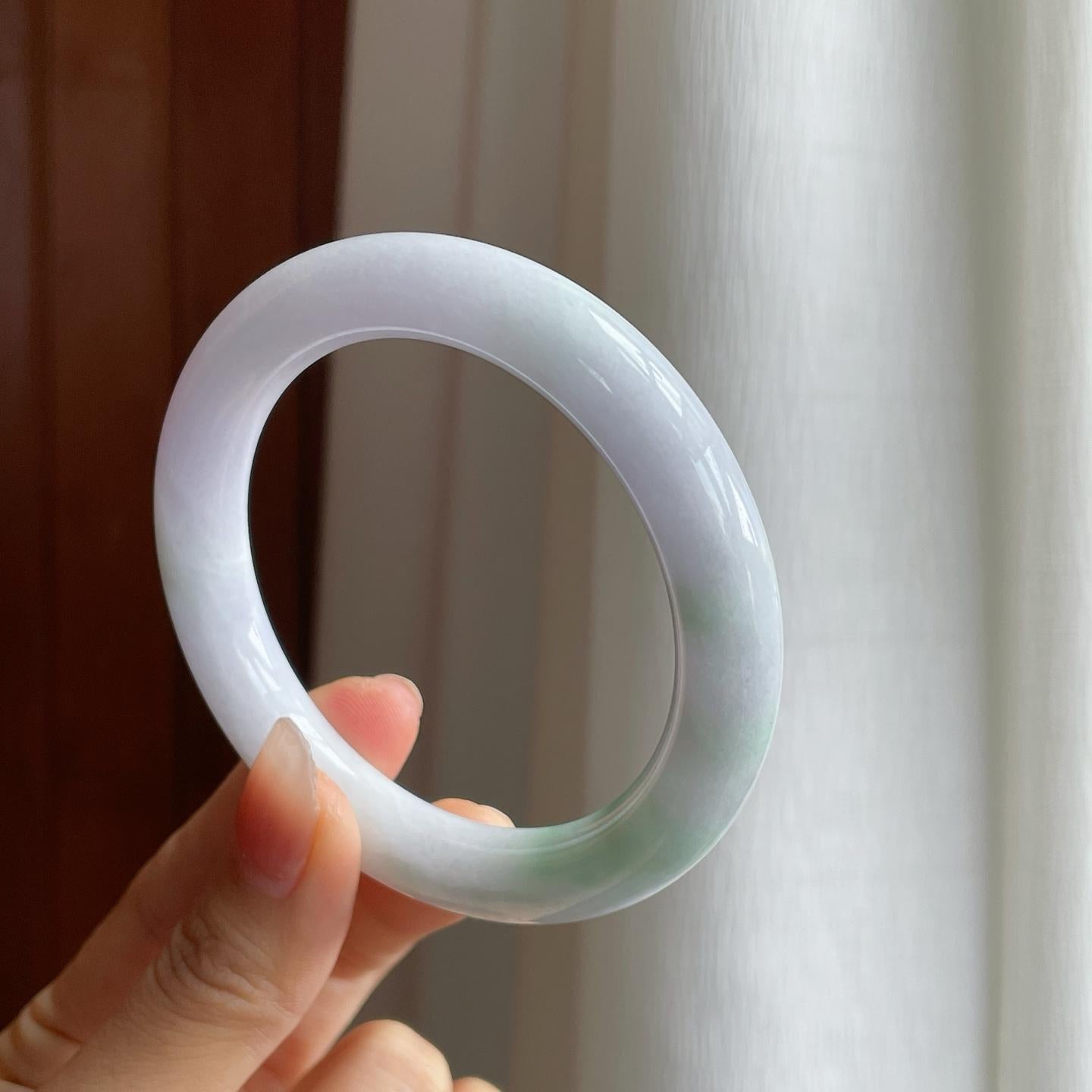 糯冰淡春底带色翡翠圆条手镯（59.5mm）（yc312893）