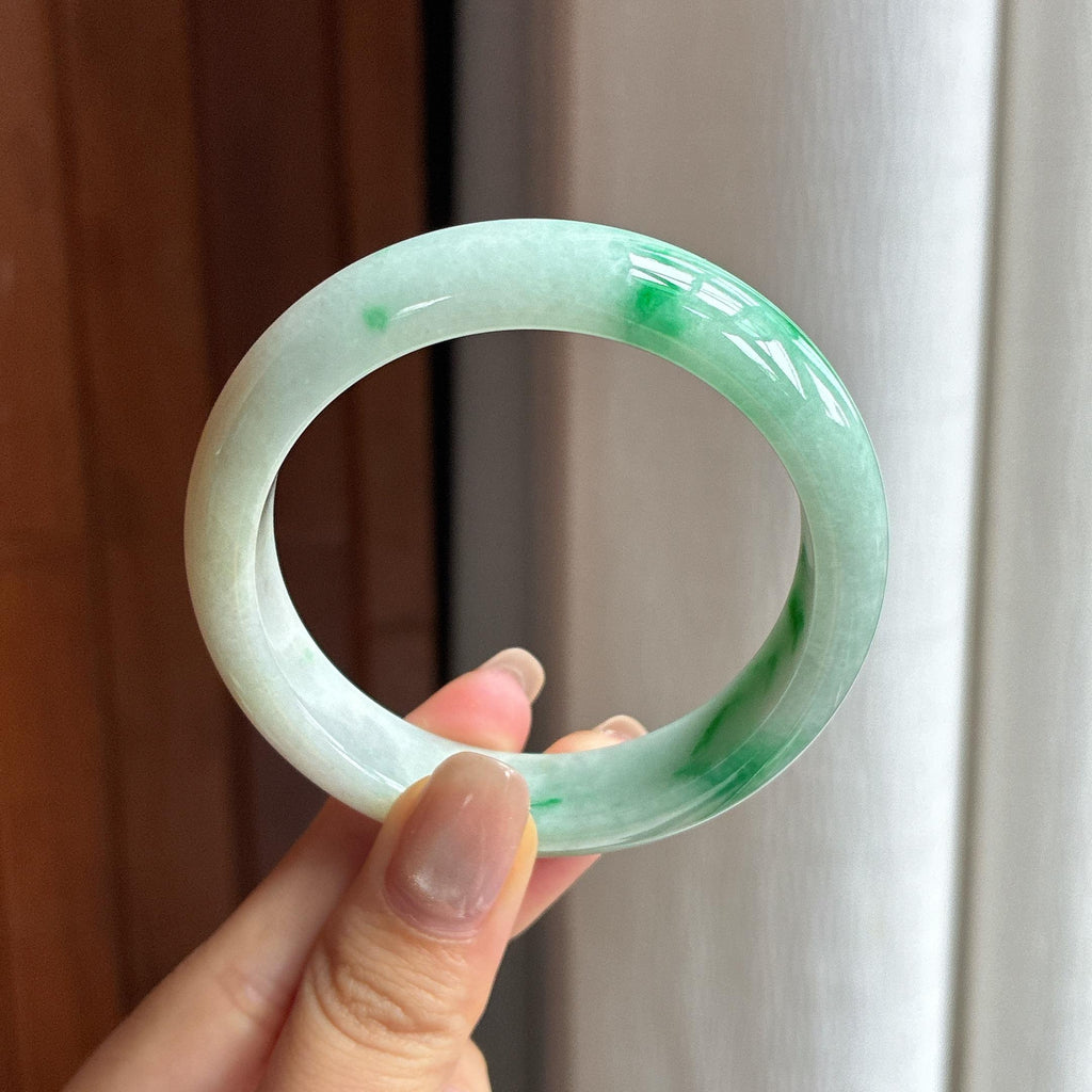 糯冰飘辣绿翡翠平安镯 53圈（yc434861）