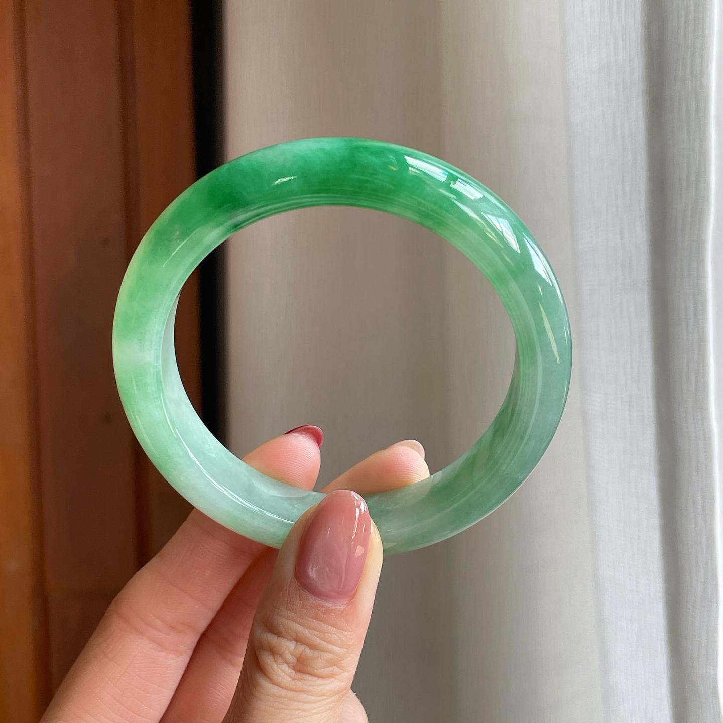 糯冰带色翡翠平安镯（55.7mm）（yc296428）