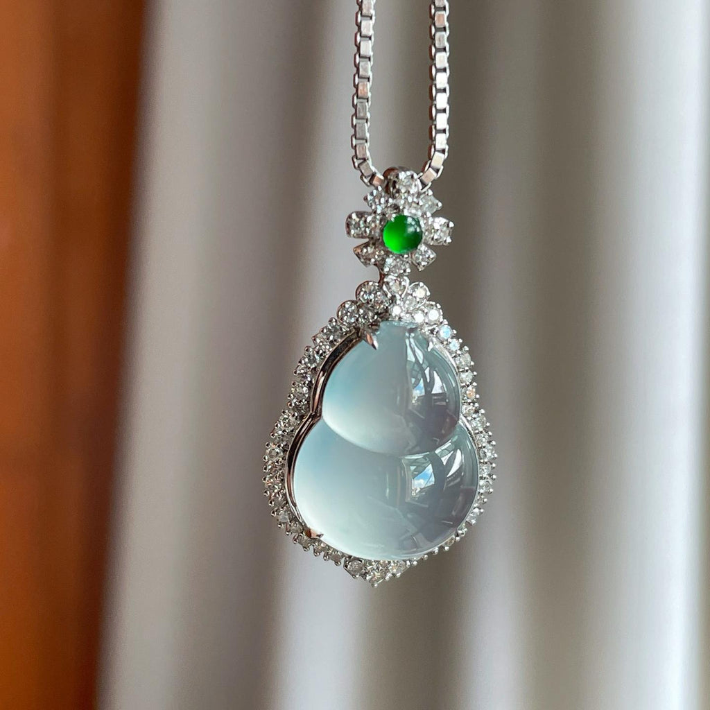 18k金镶冰种蓝底翡翠葫芦（yc247183）