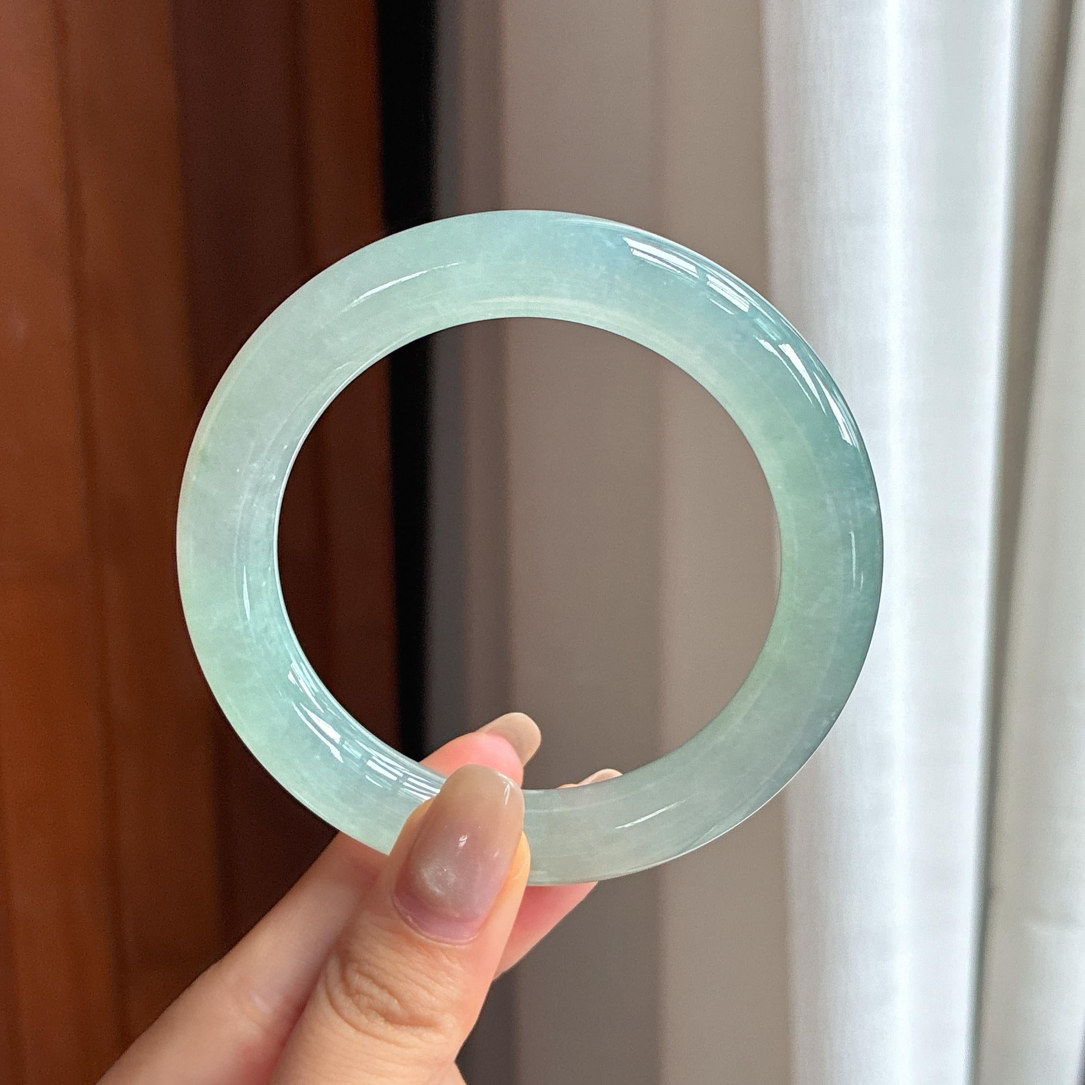 Vòng tay ngọc bích Myanmar tự nhiên loại A, vòng lớn, nước đá nếp, đáy xanh, hình tròn, size 58 (yc450823)