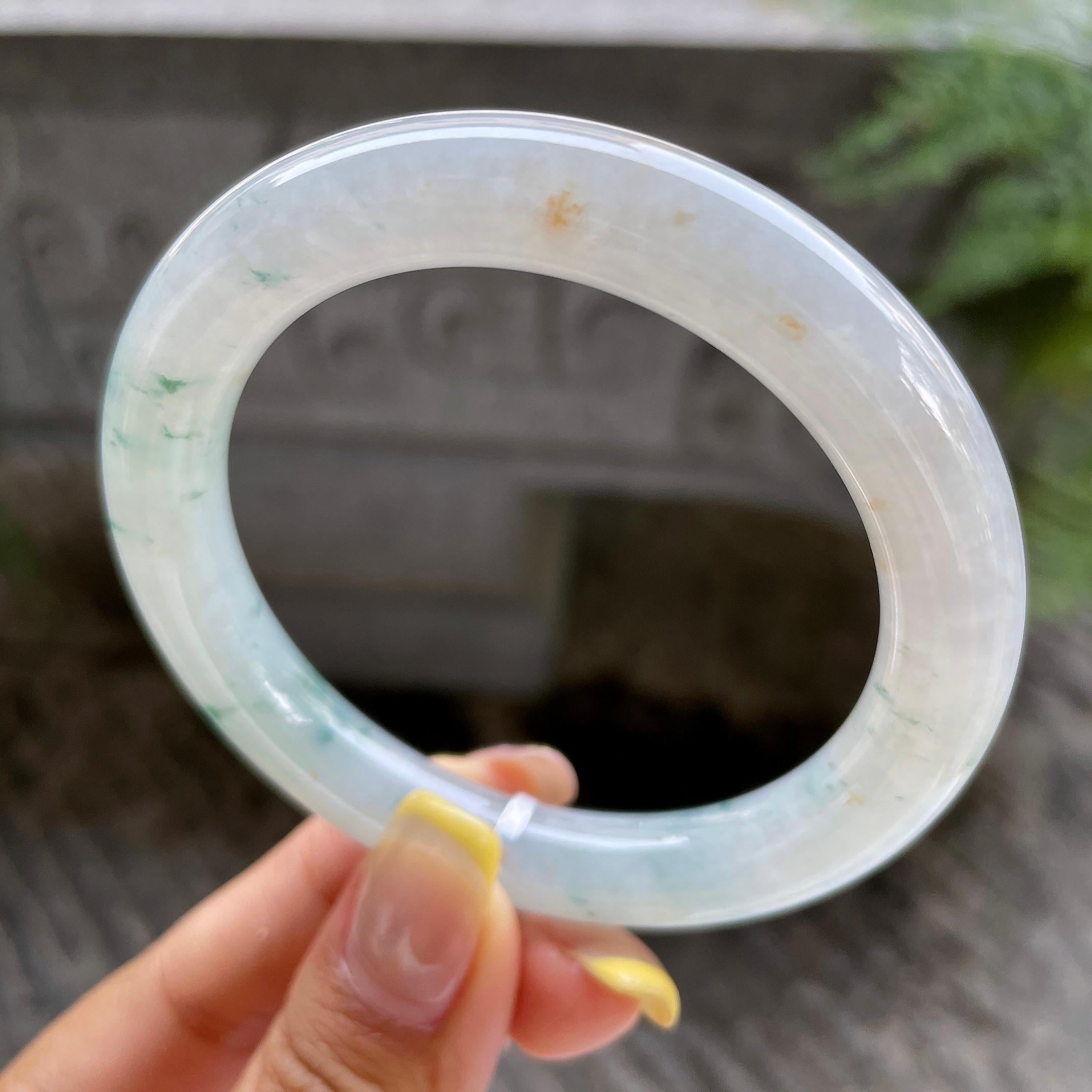 细糯种飘花圆条手镯55.3圈            天然缅甸A货翡翠（yc389247）
