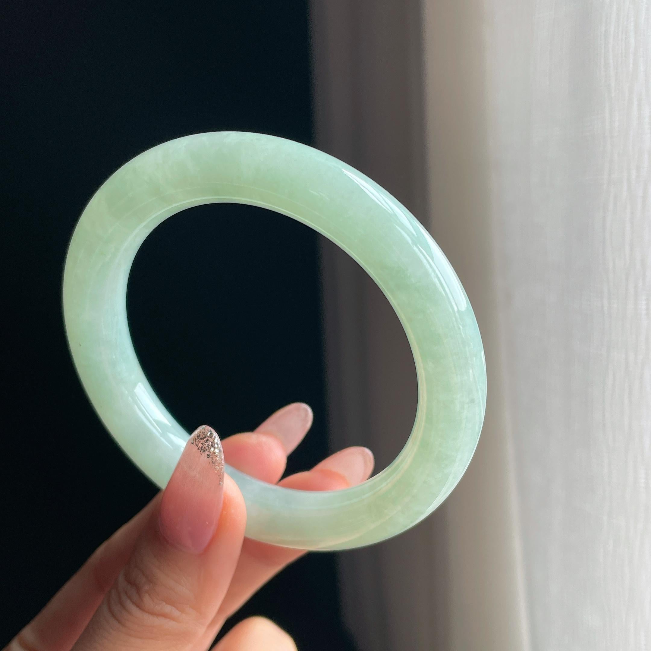 冰种晴底翡翠圆条手镯（57.8mm)（yc350481）