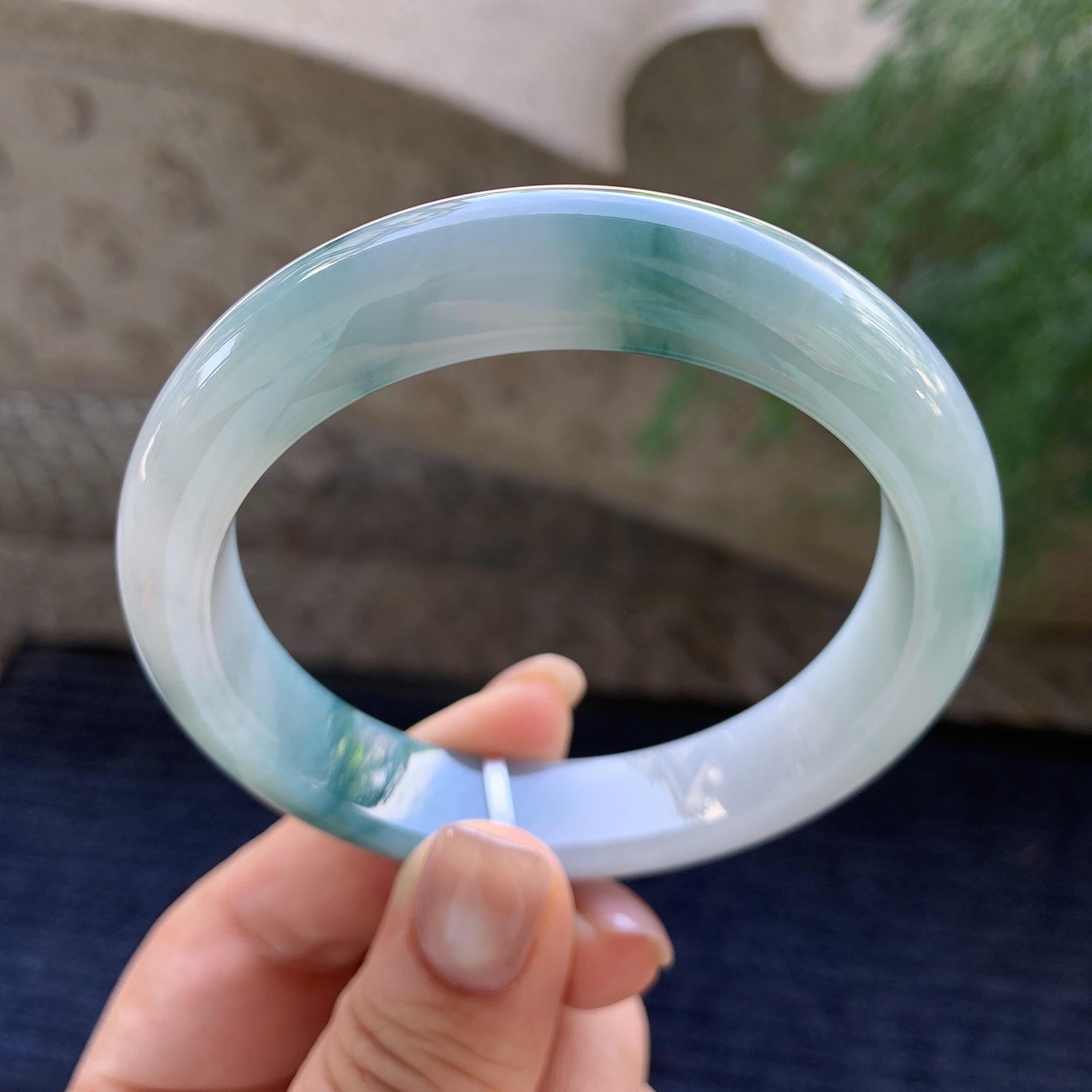 细糯种飘蓝花正圈平安镯  57.6圈口 天然缅甸A货翡翠（yc400192）
