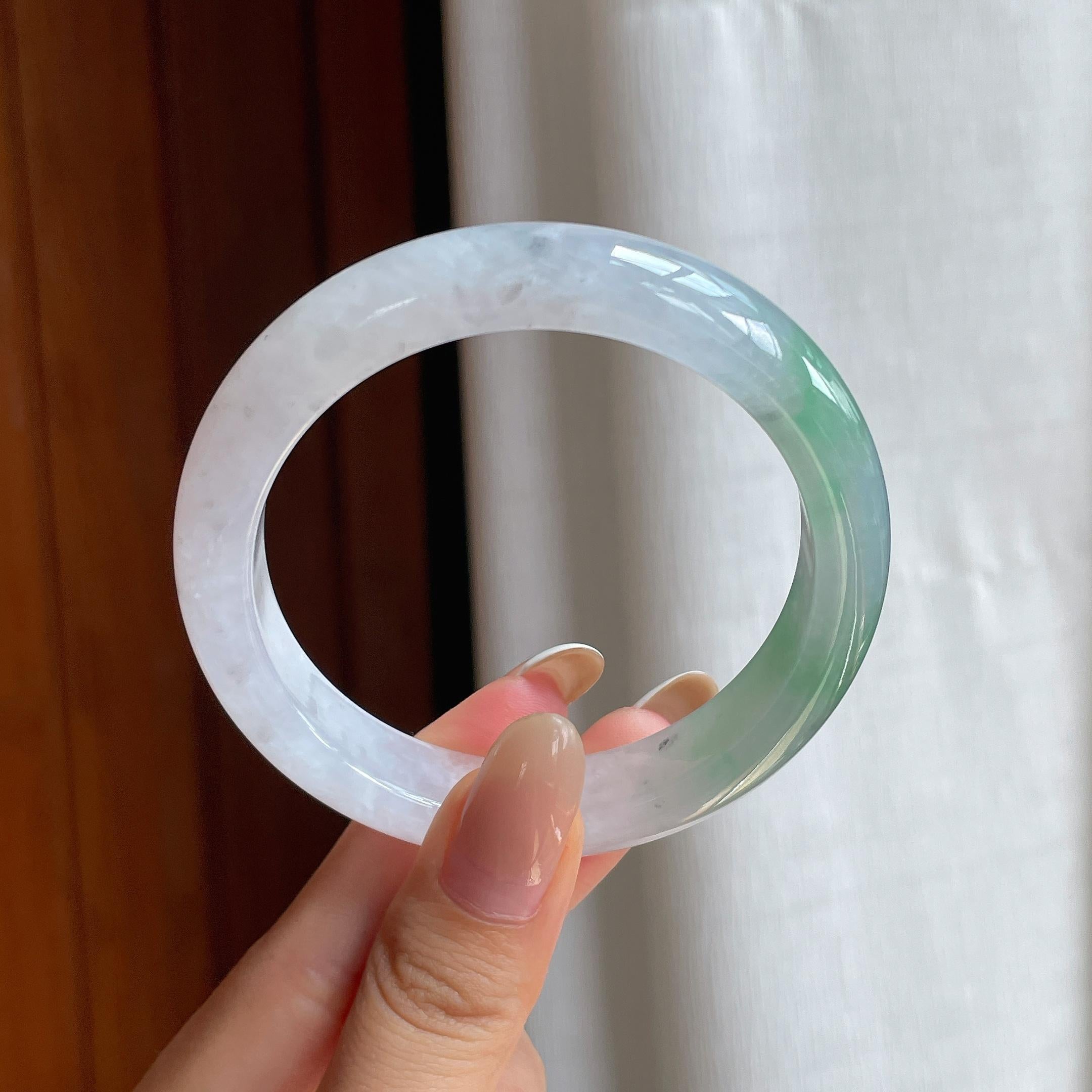 糯冰带色翡翠平安镯（56mm)（yc411304）