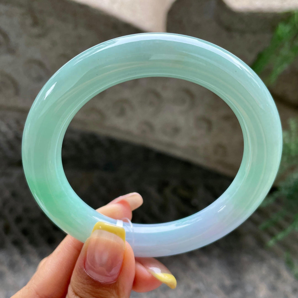 大圈口     细糯种春彩圆条手镯58.2圈      天然缅甸A货翡翠（yc392738）