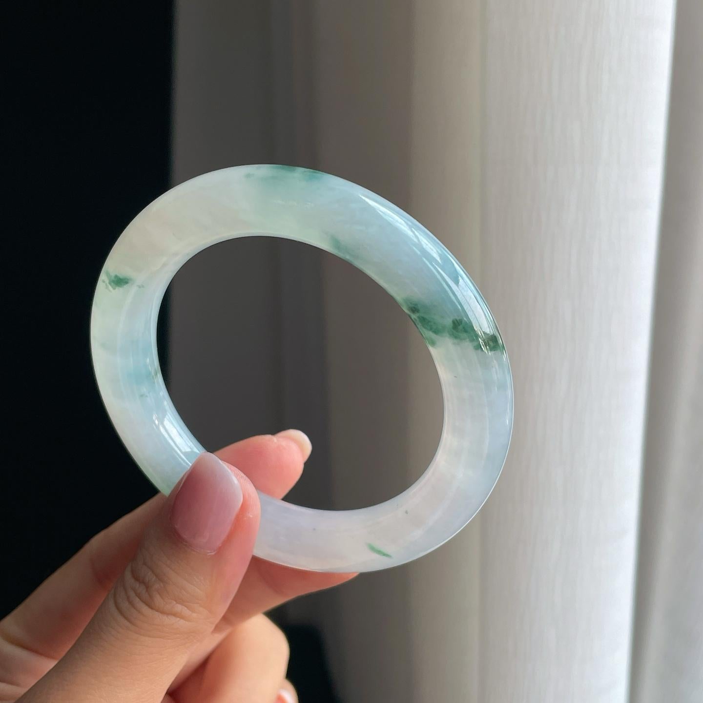 冰种飘花圆条翡翠手镯（54.2mm）（yc391389）