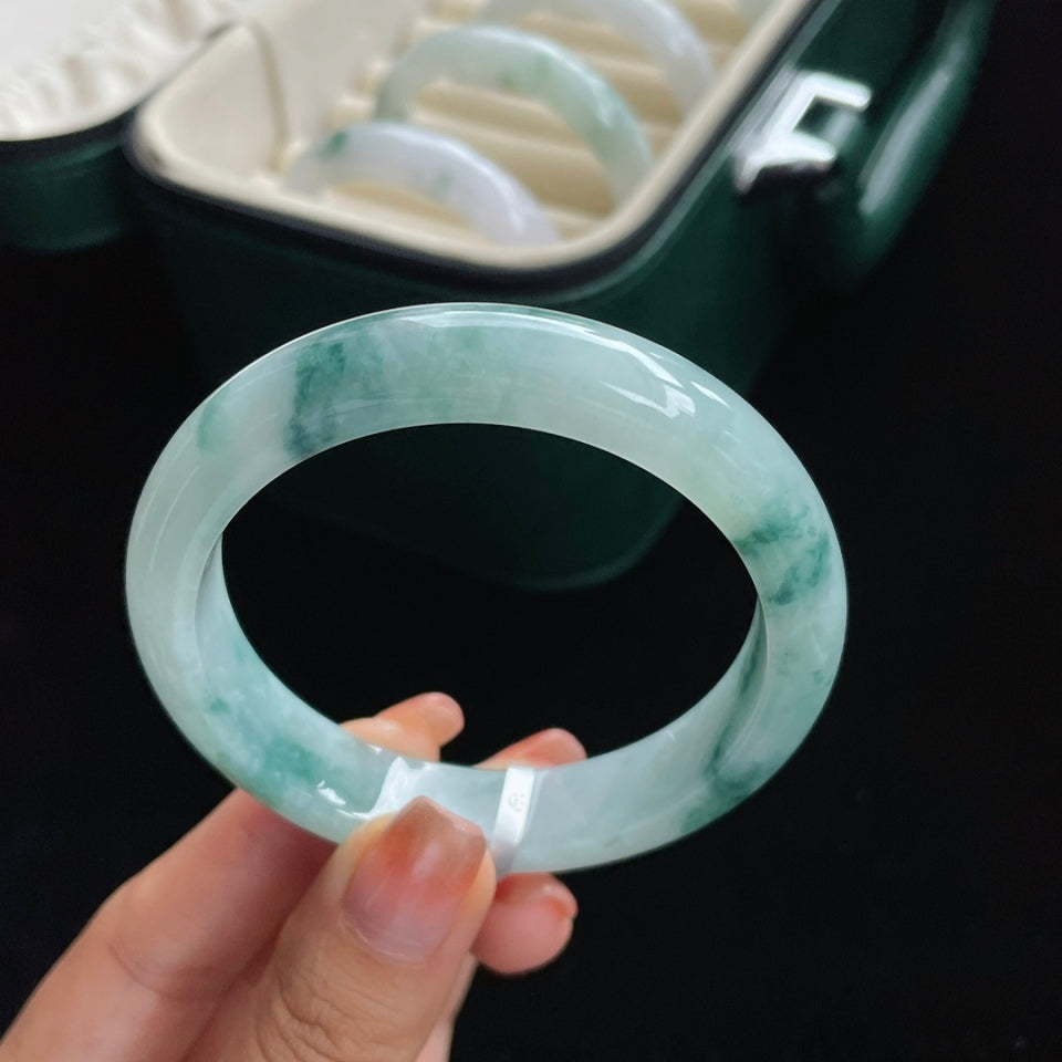 糯种飘蓝花正圈翡翠手镯(56mm)（yc016633）
