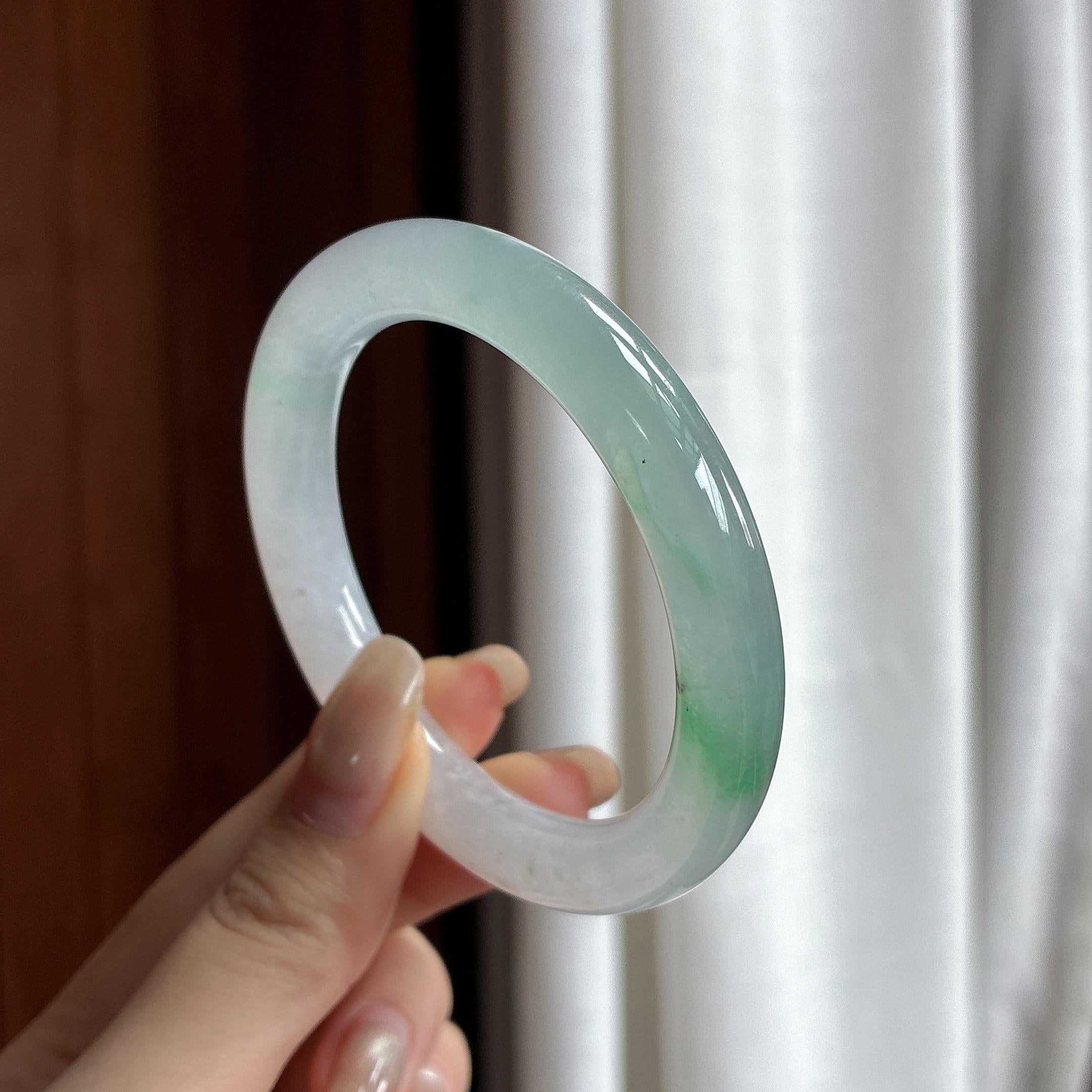 冰种带色圆条手镯 53圈 天然缅甸A货翡翠（yc466081）