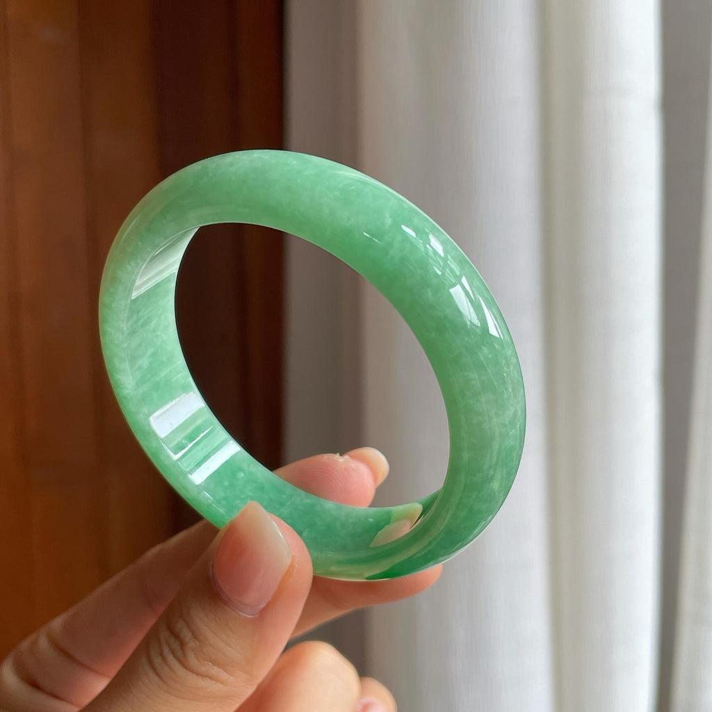 糯冰果绿翡翠平安镯（55mm)（yc397571）