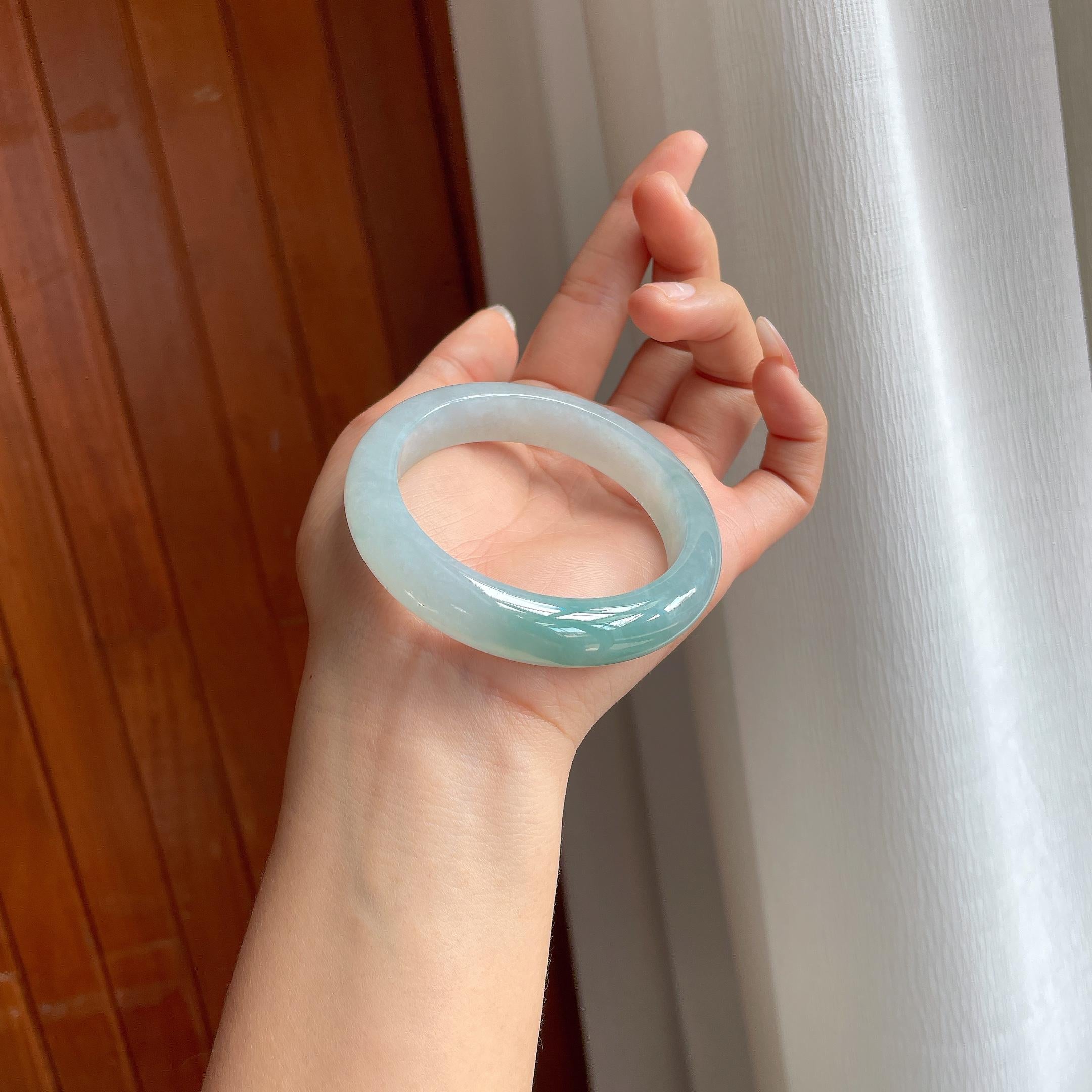 冰种飘绿花翡翠平安镯（56mm）（yc333077）