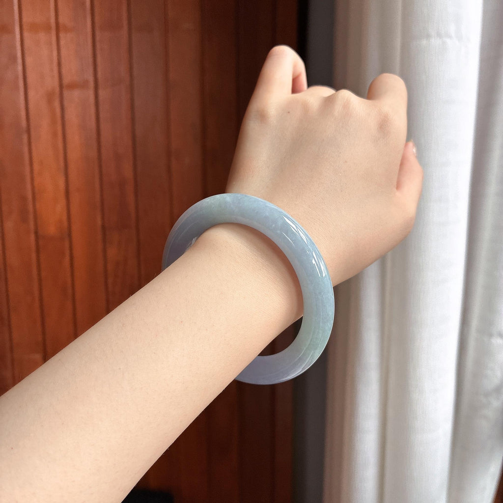 细糯种春带彩圆条手镯 56圈 天然缅甸A货翡翠（yc457905）