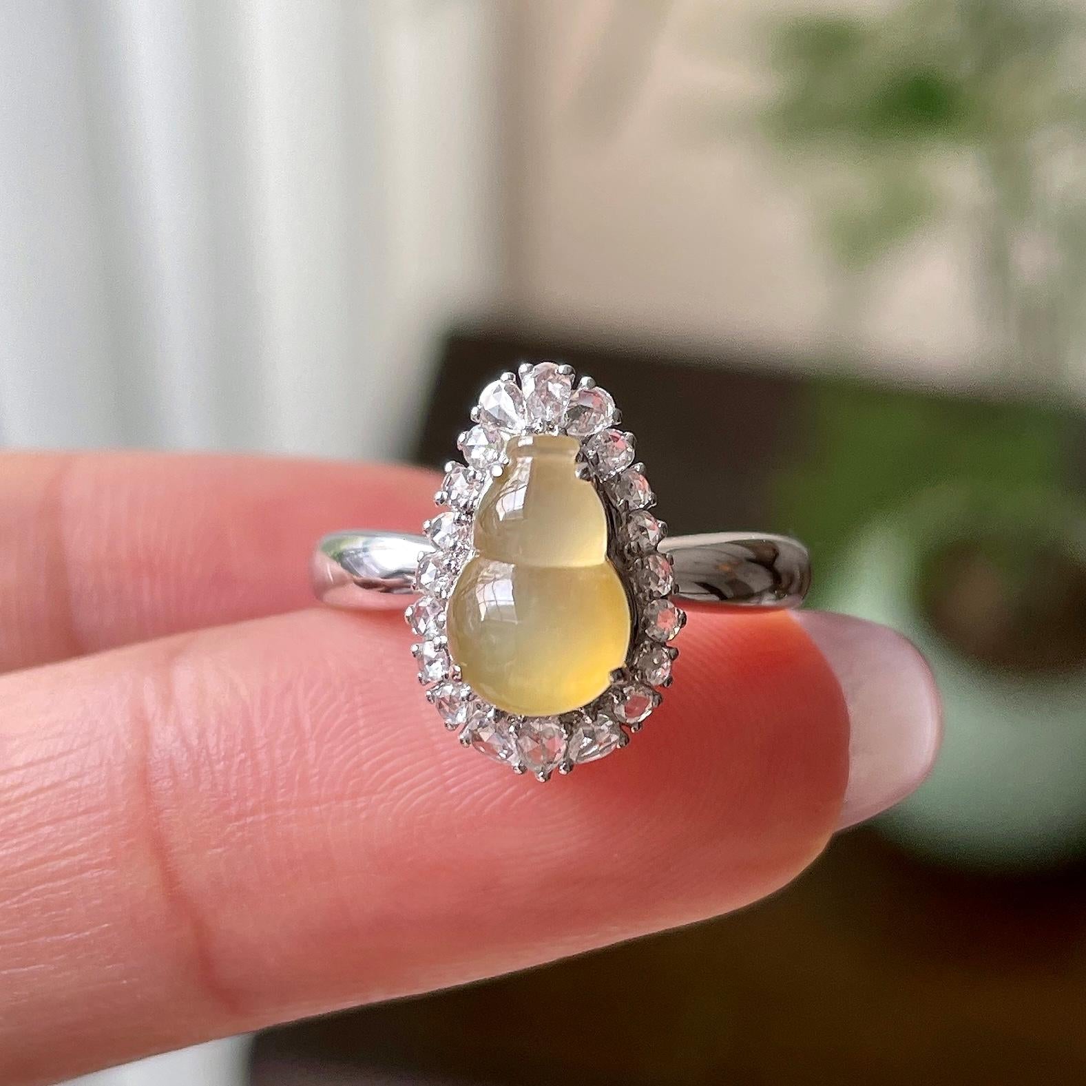 18k金钻镶冰种黄翡葫芦戒指天然缅甸A货翡翠（yc321387）