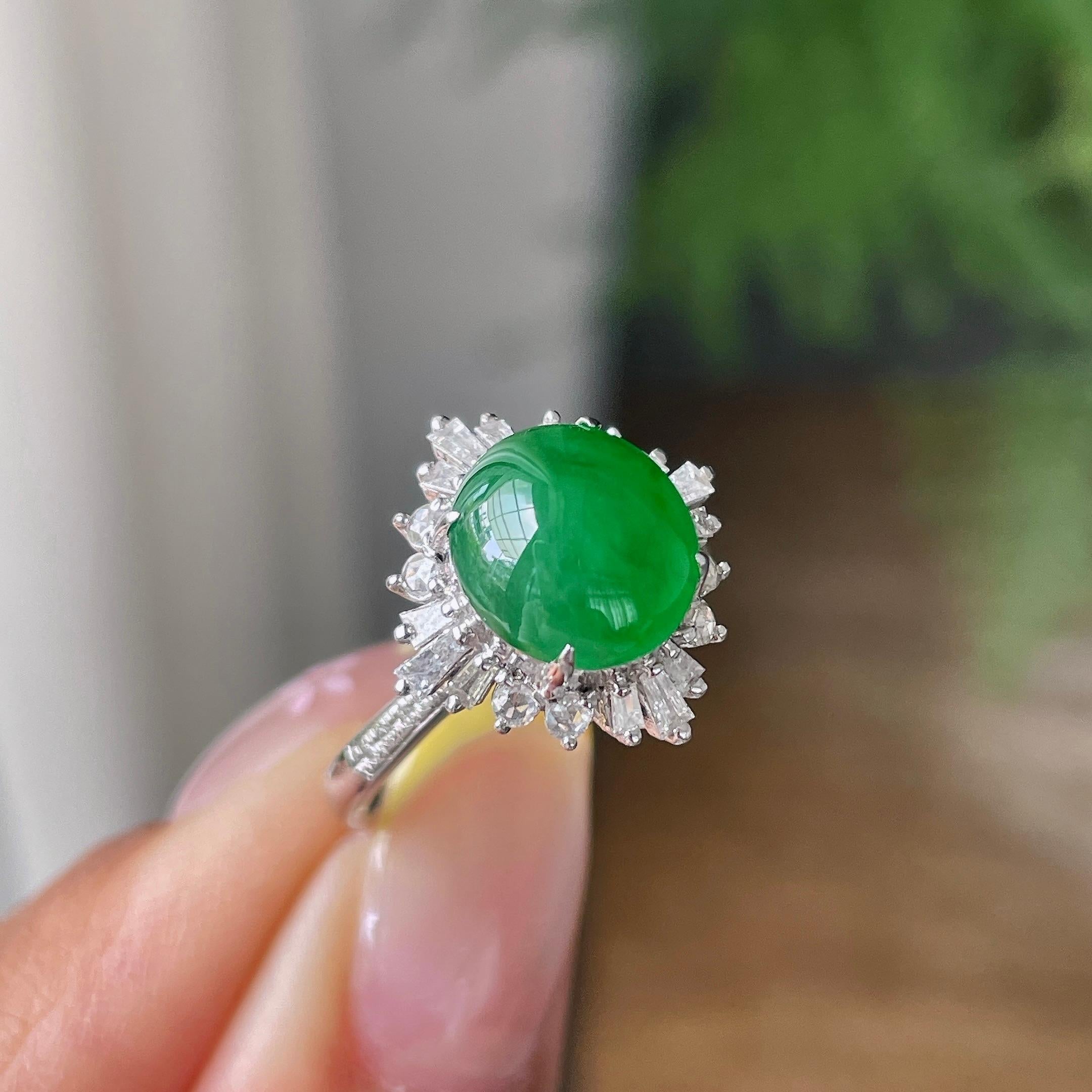 18k金钻镶糯冰种满绿蛋面戒指    天然缅甸A货翡翠（yc362071）