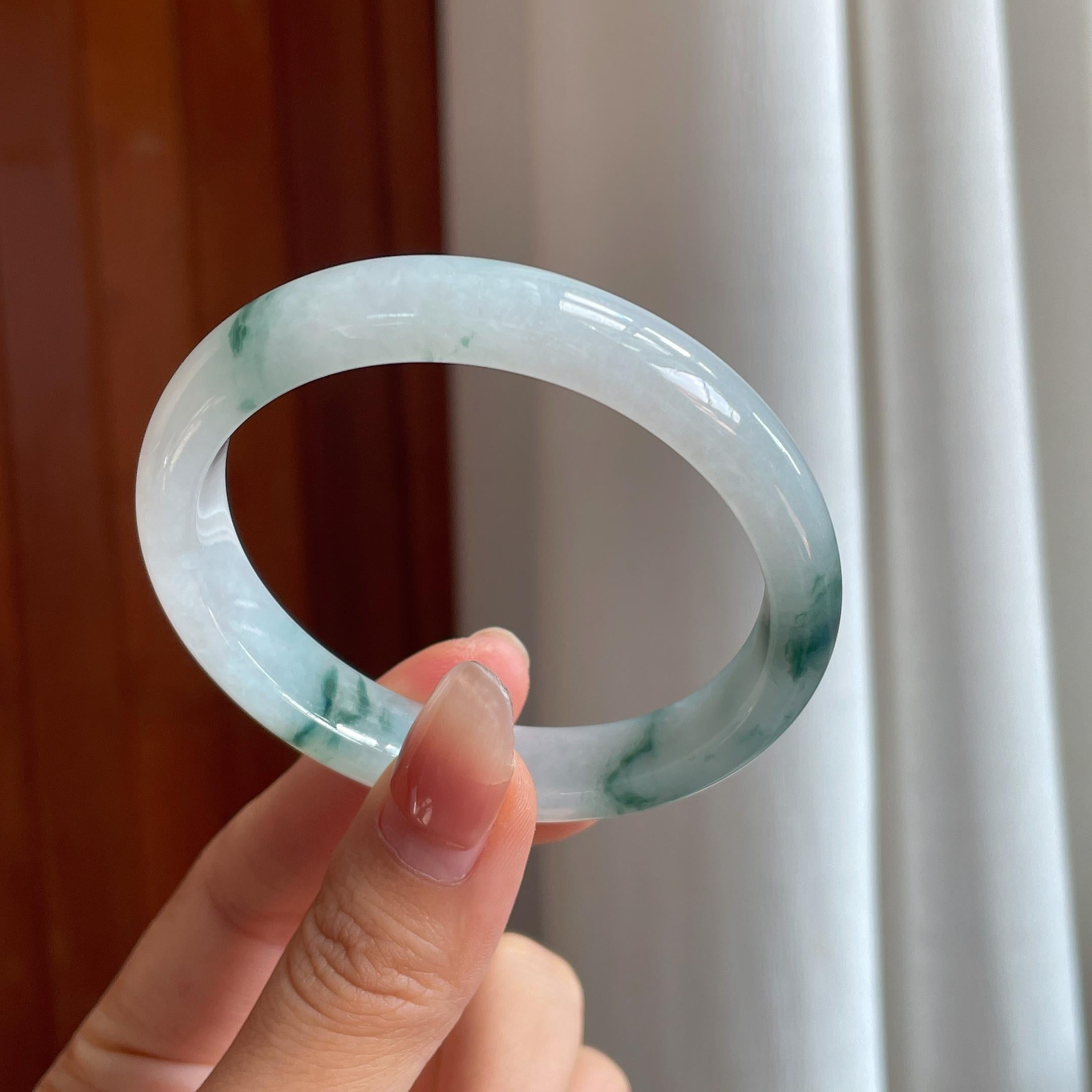 糯冰飘花翡翠贵妃镯（56.5mm）（yc346544）